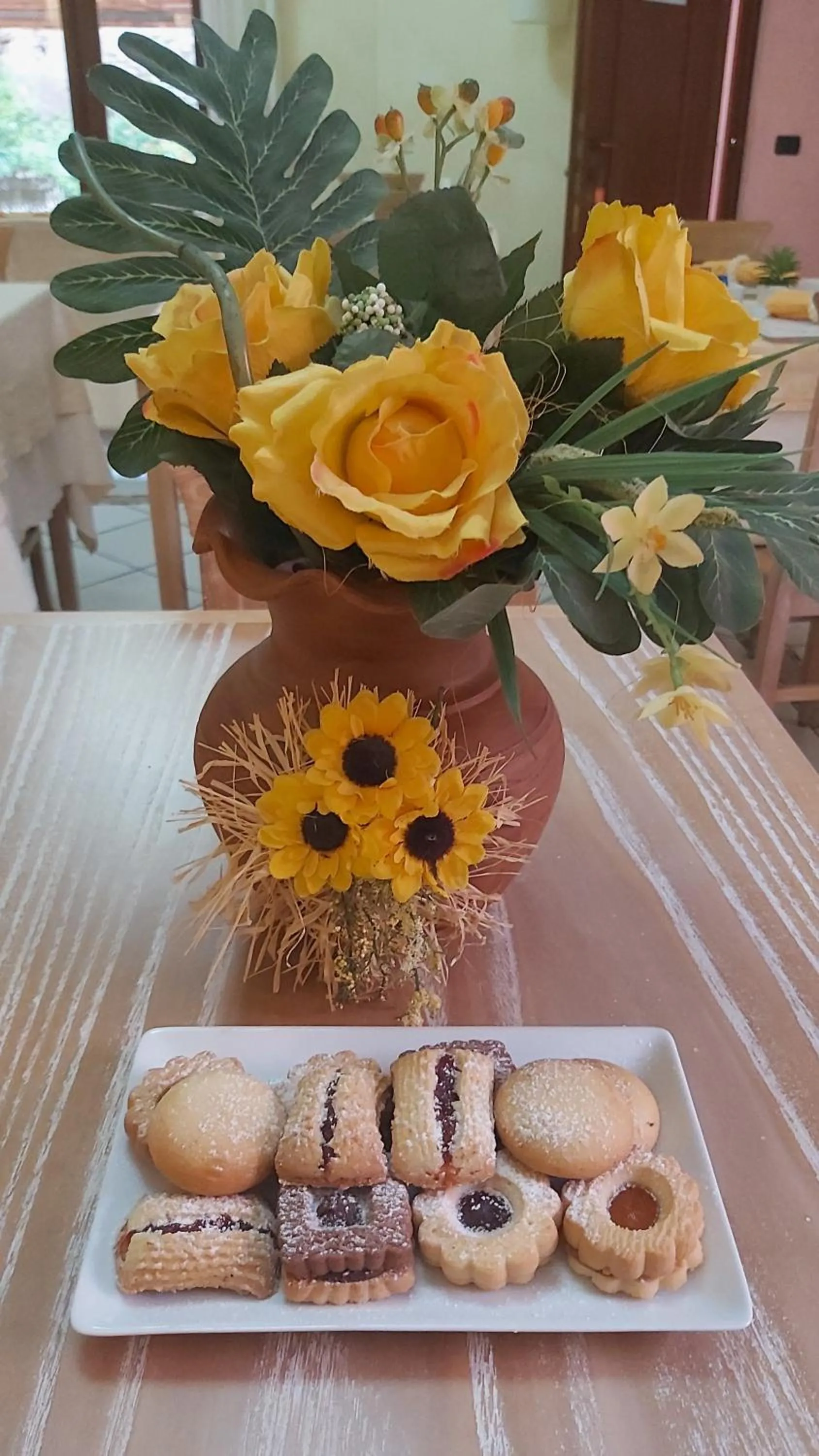 Breakfast in Residence Alberghiero Eolie