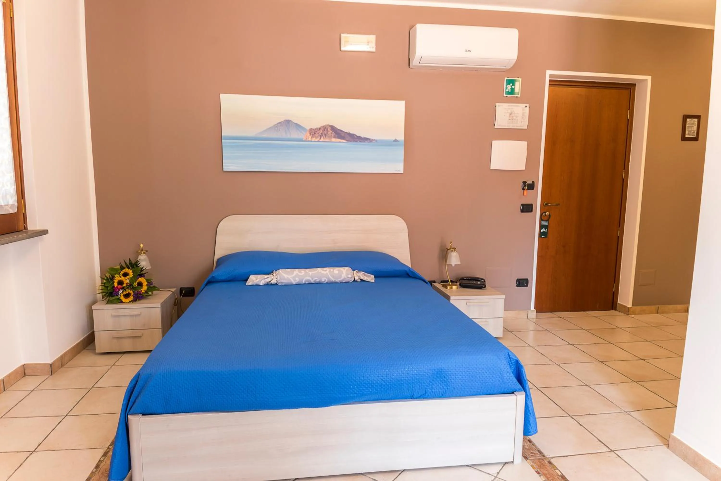 Bedroom, Bed in Residence Alberghiero Eolie