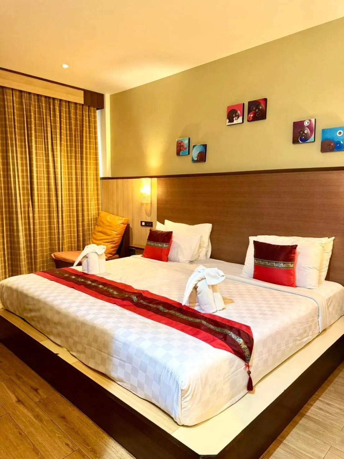 Bed in BB Mantra Boutique Hotel