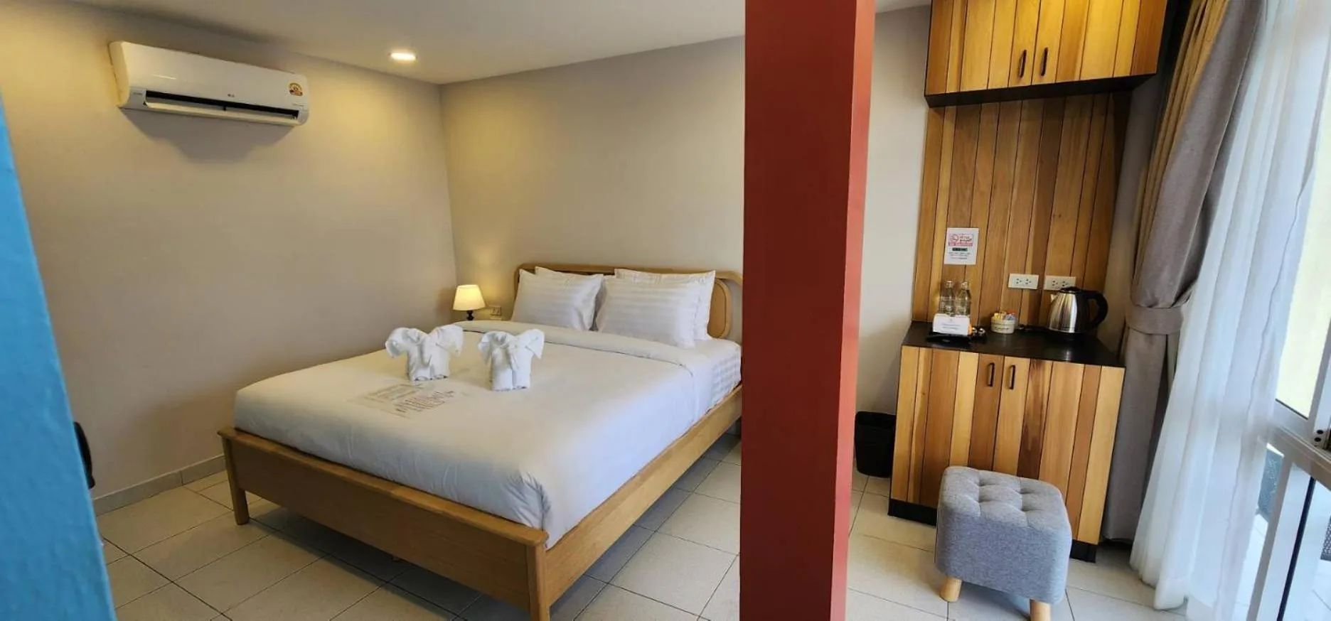 Bed in Lenny's Koh Samui