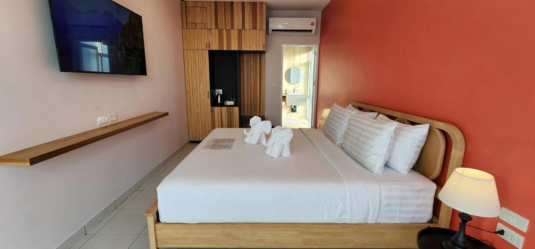 Bed in Lenny's Koh Samui