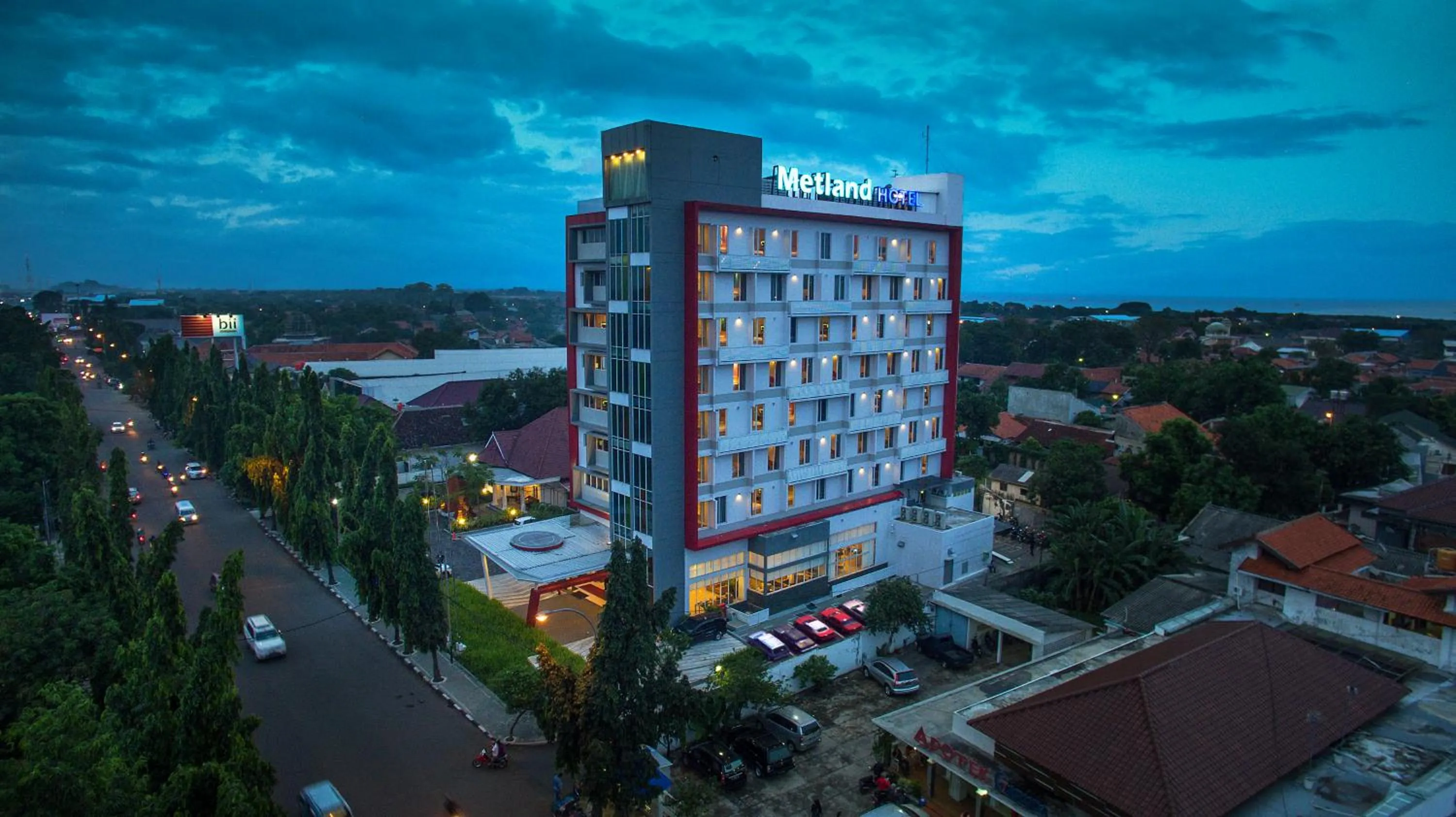 Property building in Metland Hotel Cirebon