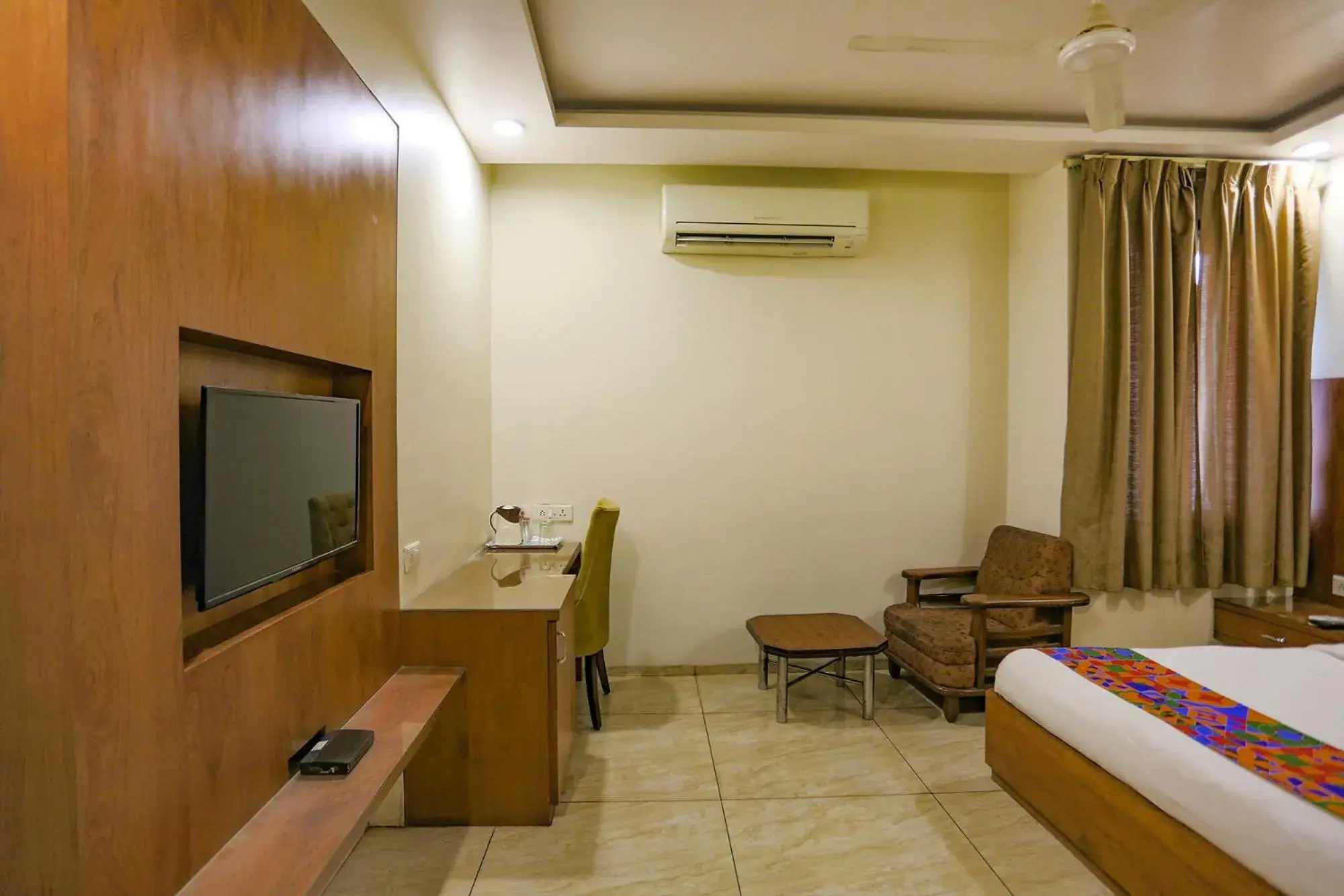 Bed in FabHotel Surya Bed in FabHotel Surya