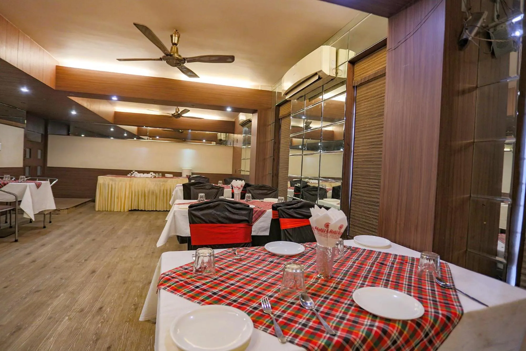 Dining area in FabHotel Surya
