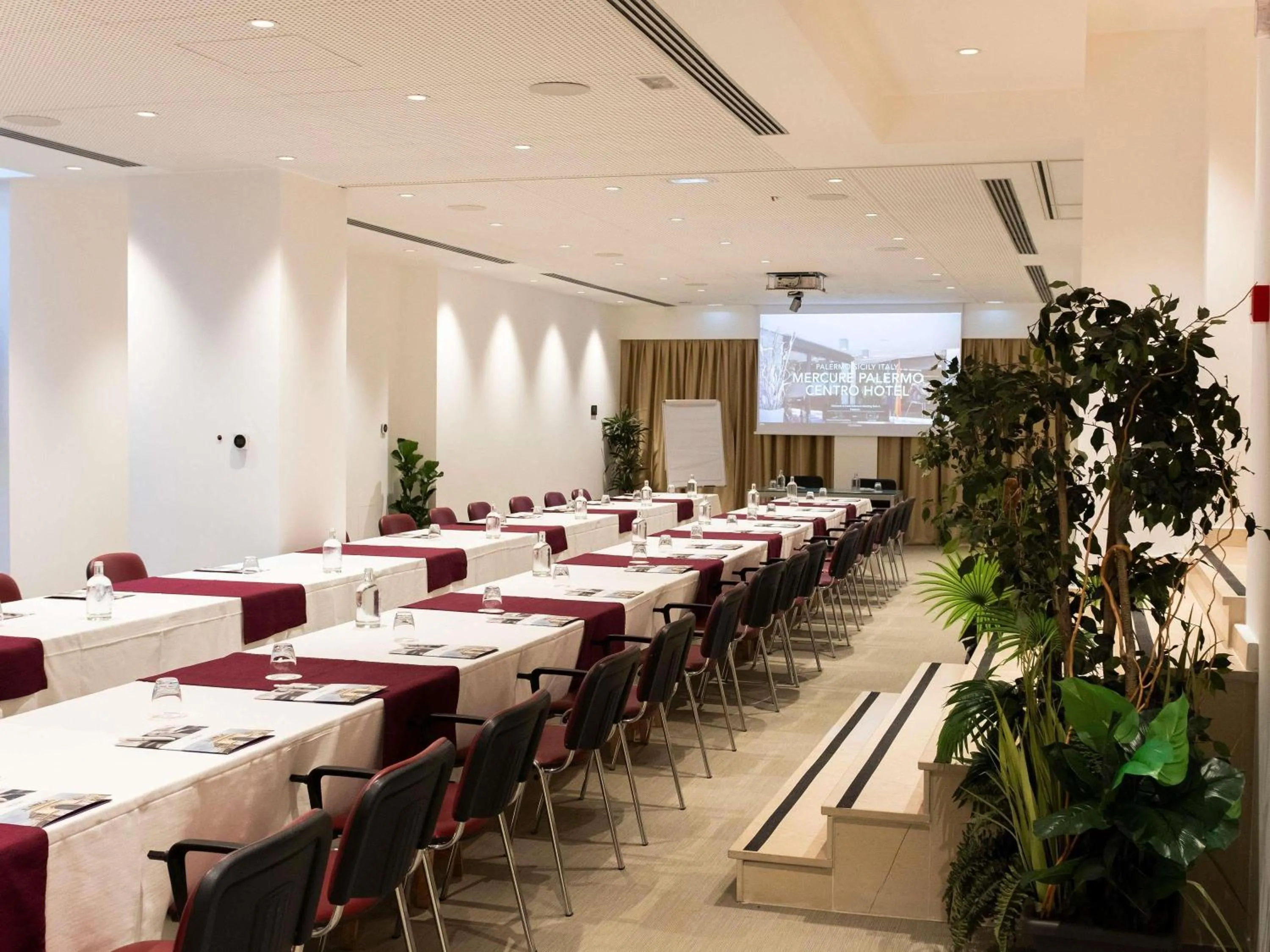 Meeting/conference room in Mercure Palermo Centro