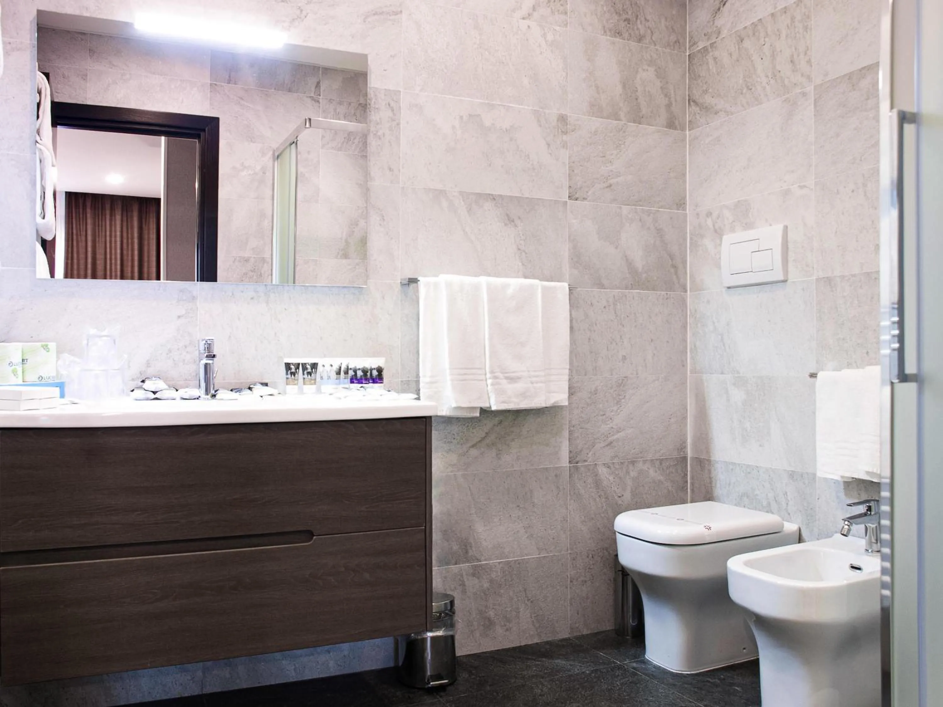 Bedroom in Mercure Palermo Centro