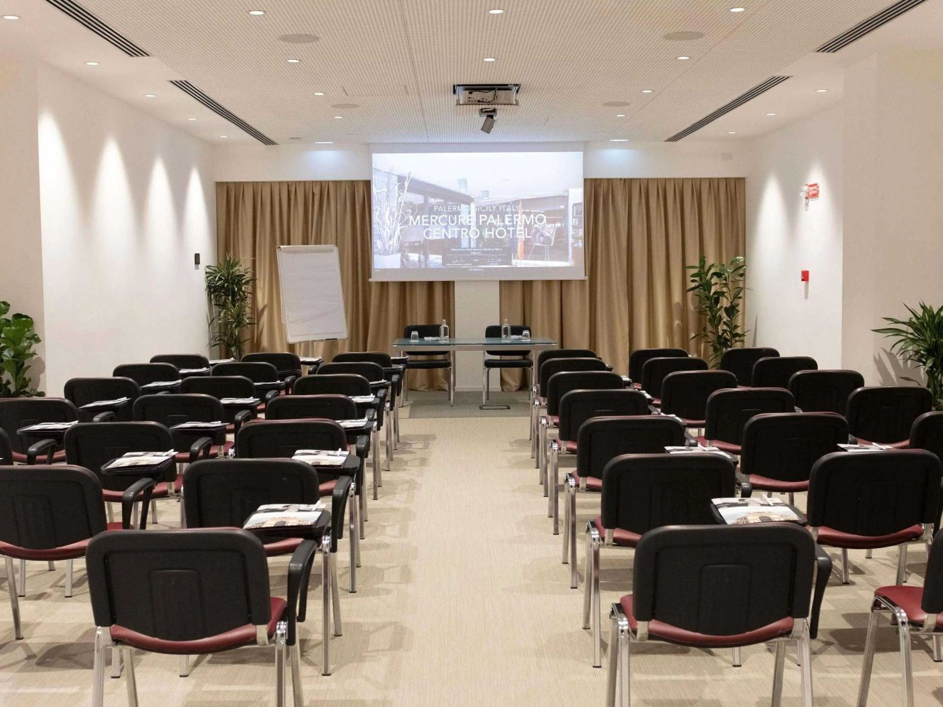 Meeting/conference room in Mercure Palermo Centro