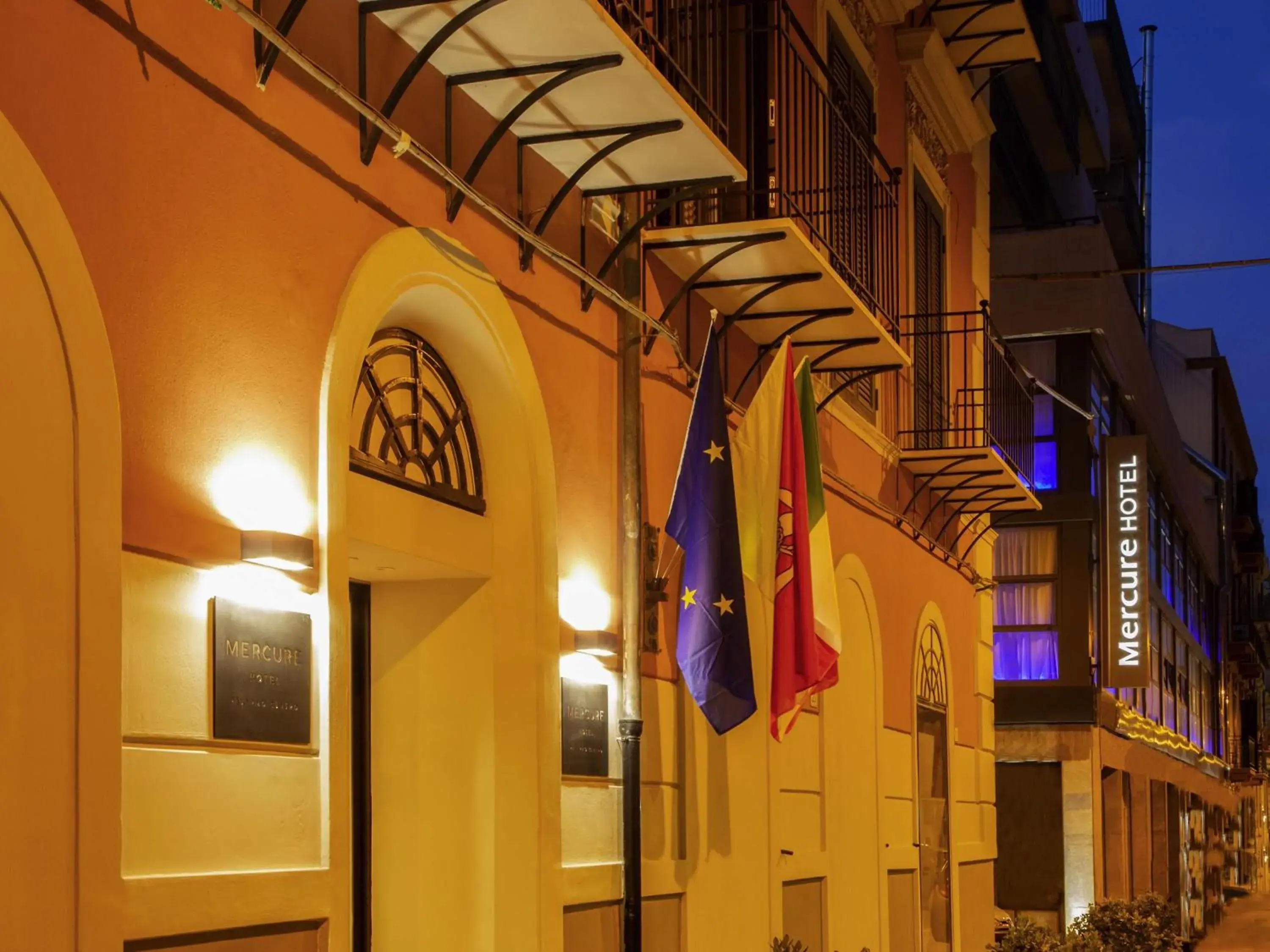 Property building in Mercure Palermo Centro Property building in Mercure Palermo Centro