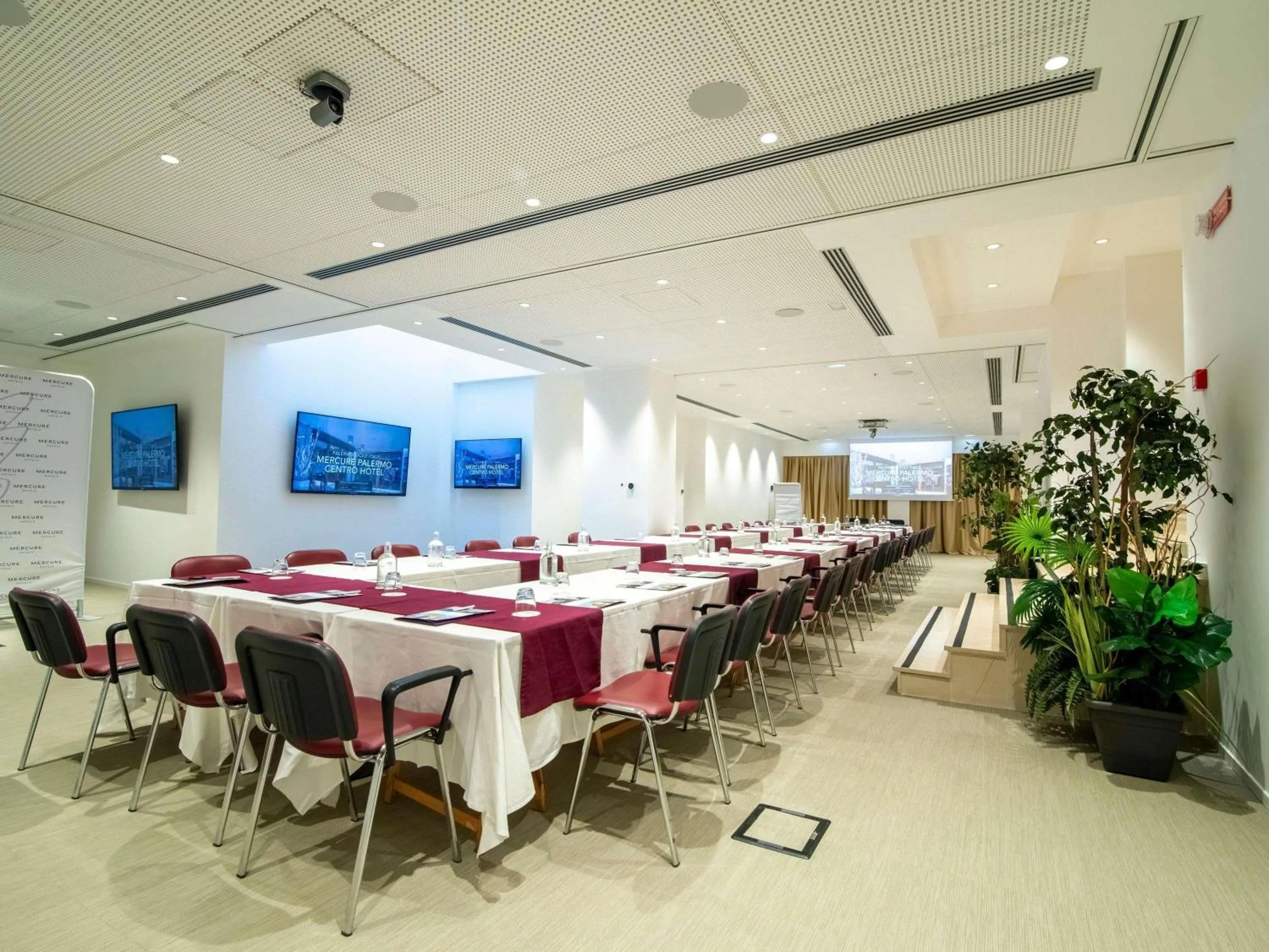 Meeting/conference room in Mercure Palermo Centro