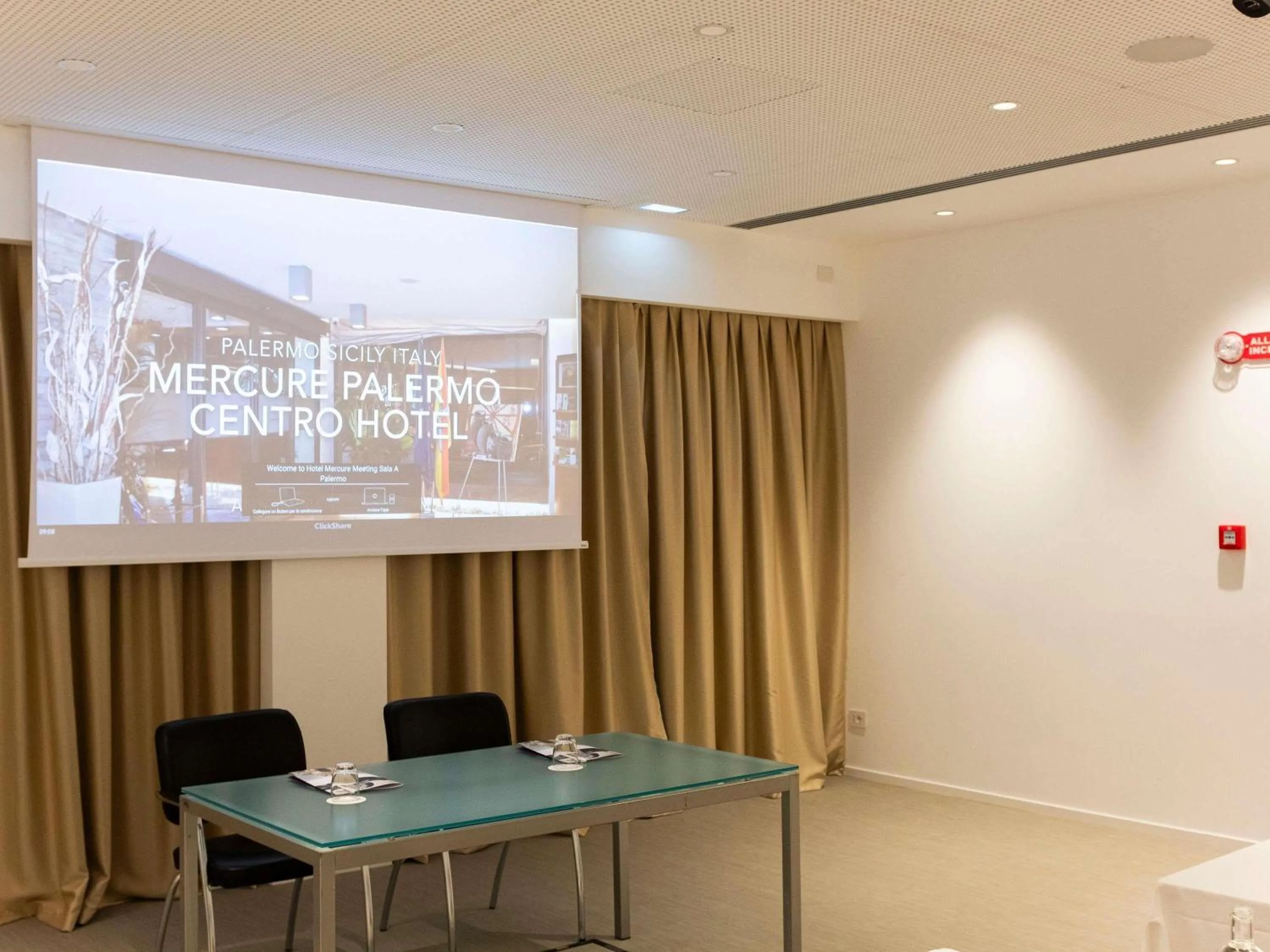 Meeting/conference room in Mercure Palermo Centro