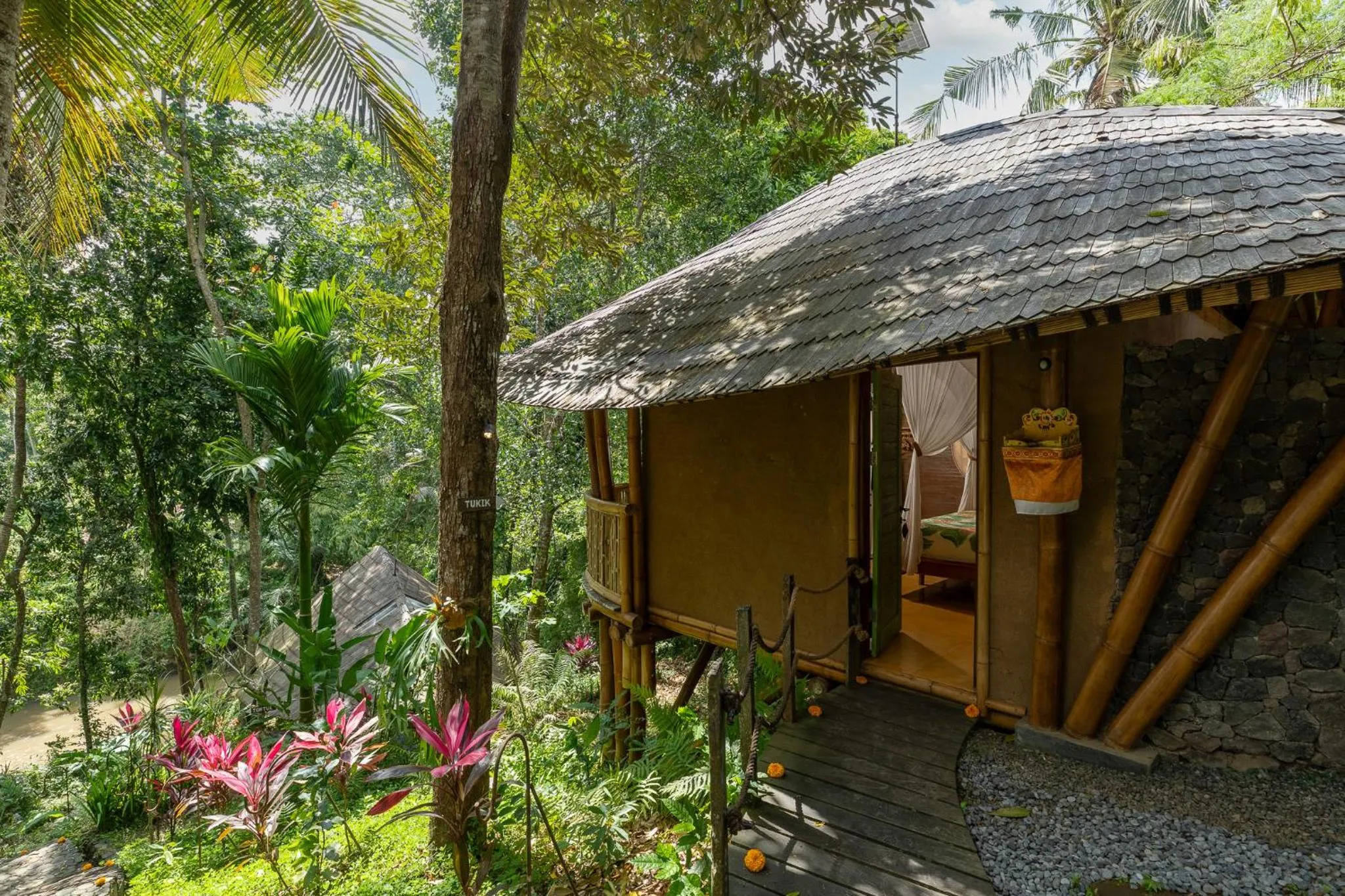 Property building in Bamboo Turtles Ecolodge