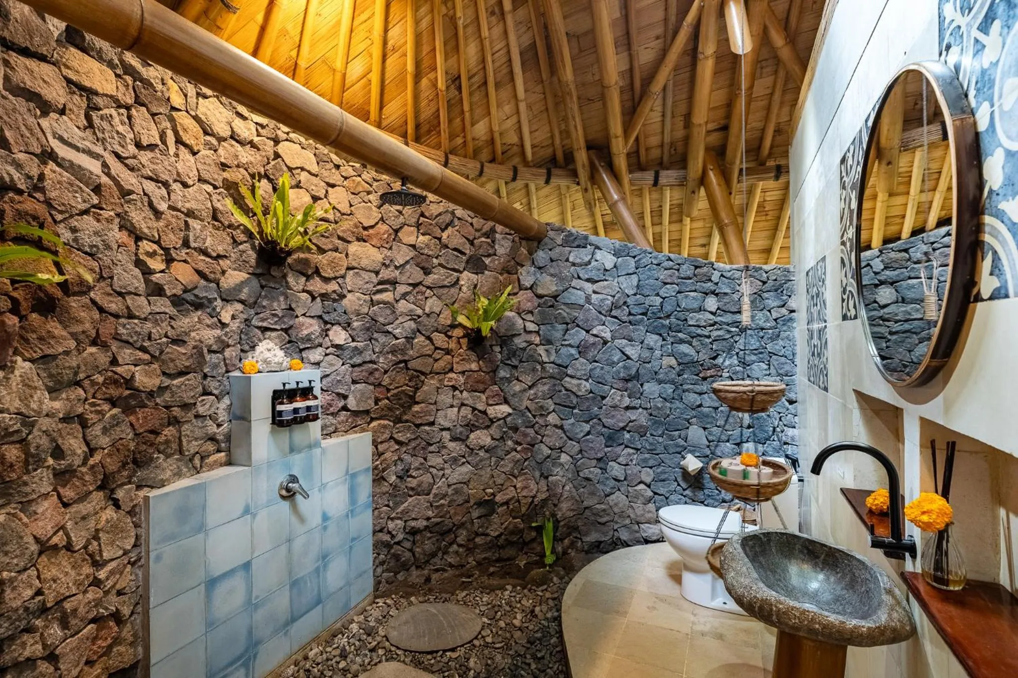 Bathroom in Bamboo Turtles Ecolodge