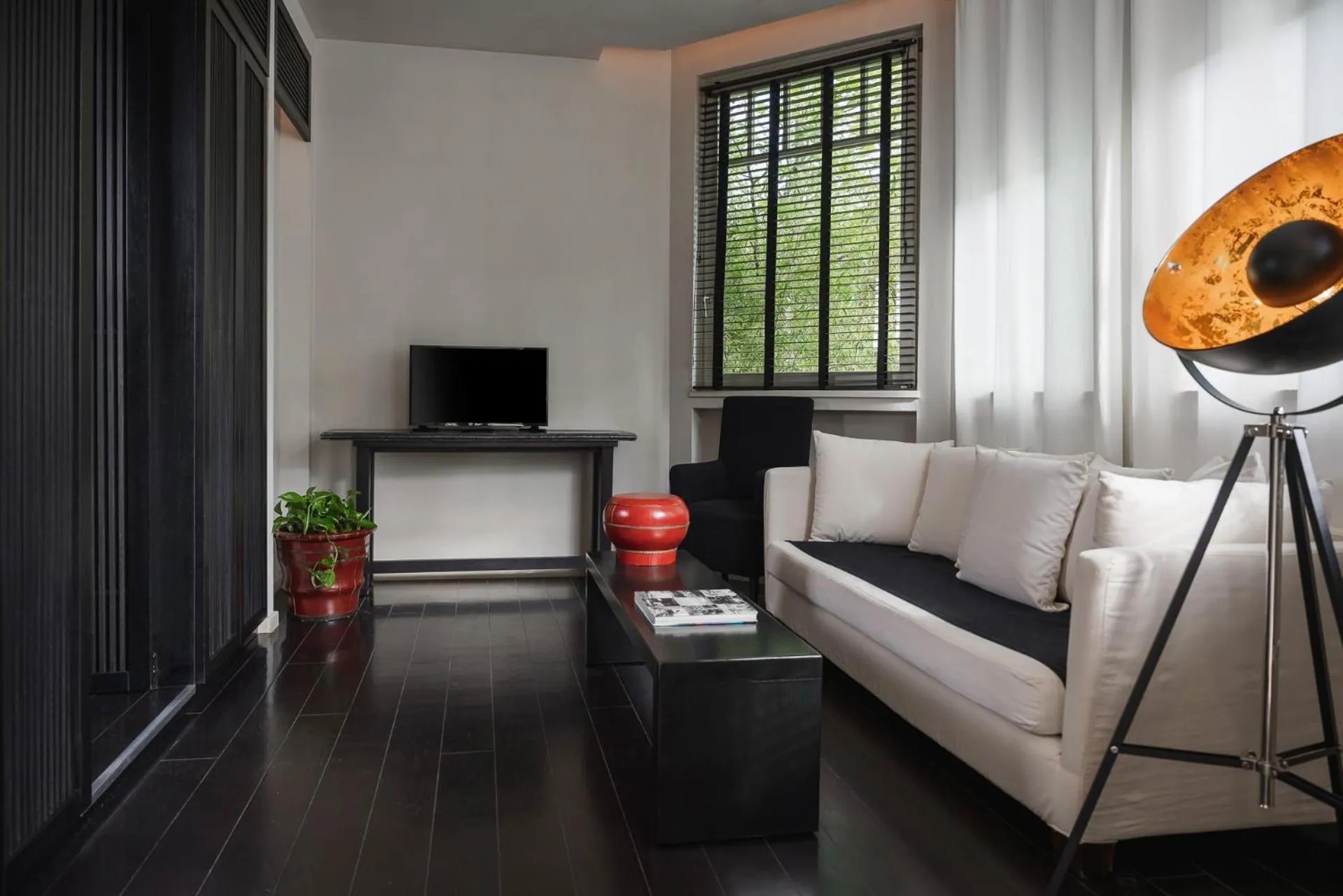 Living room in Hotel Carducci 76