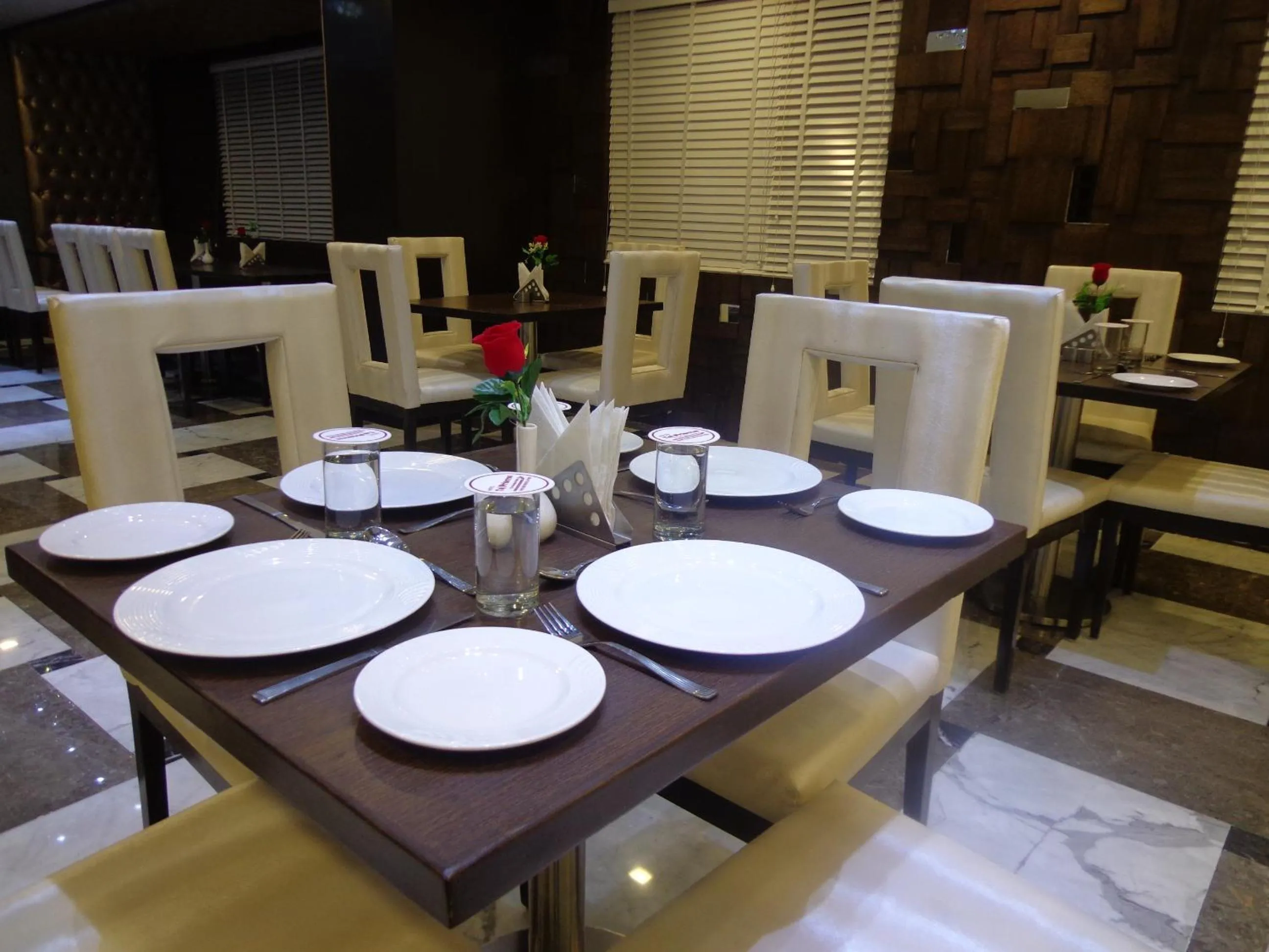 Restaurant/places to eat in Hotel Taj Princess - Boutique Hotel