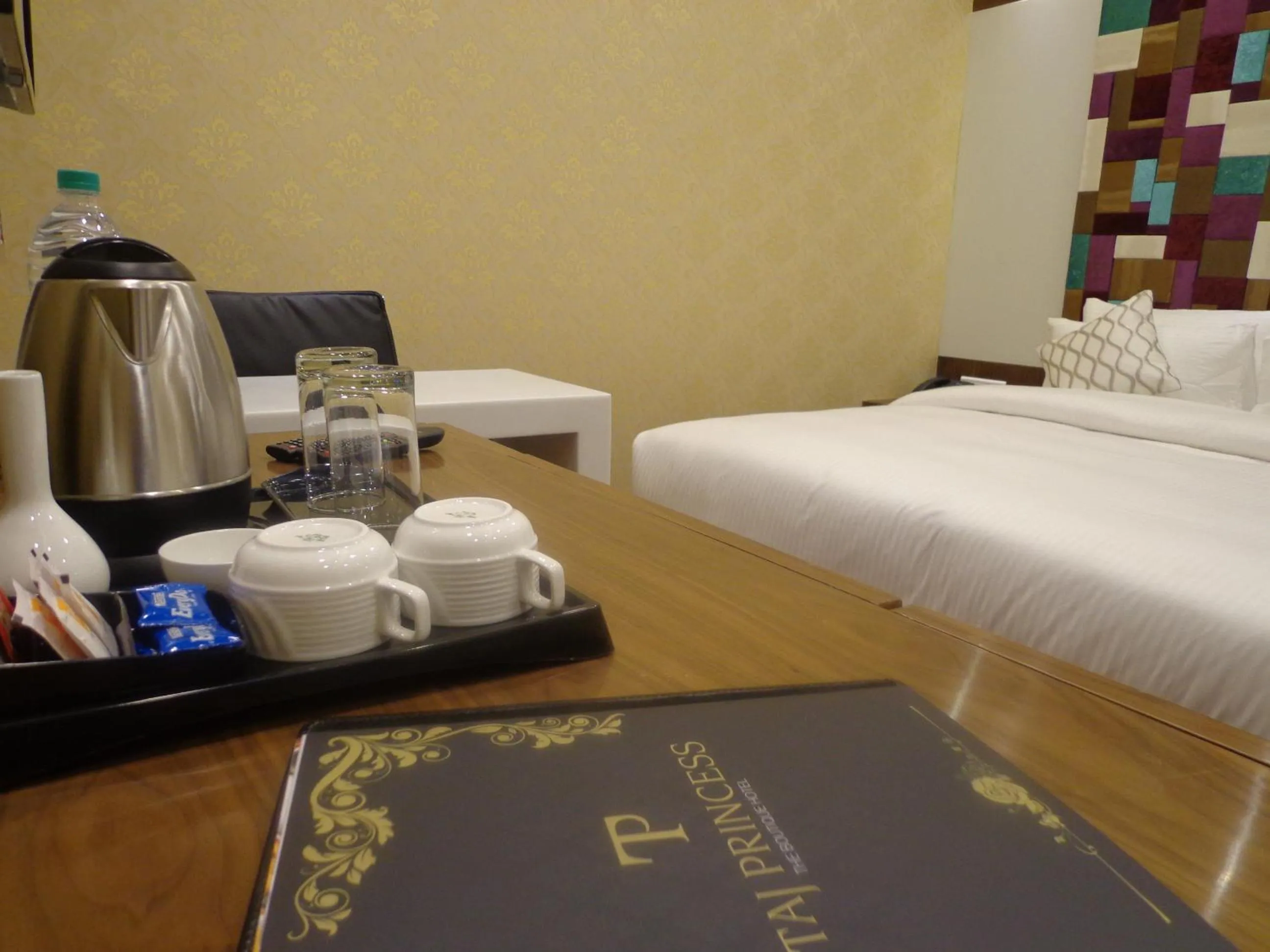 Bedroom, Bed in Hotel Taj Princess - Boutique Hotel