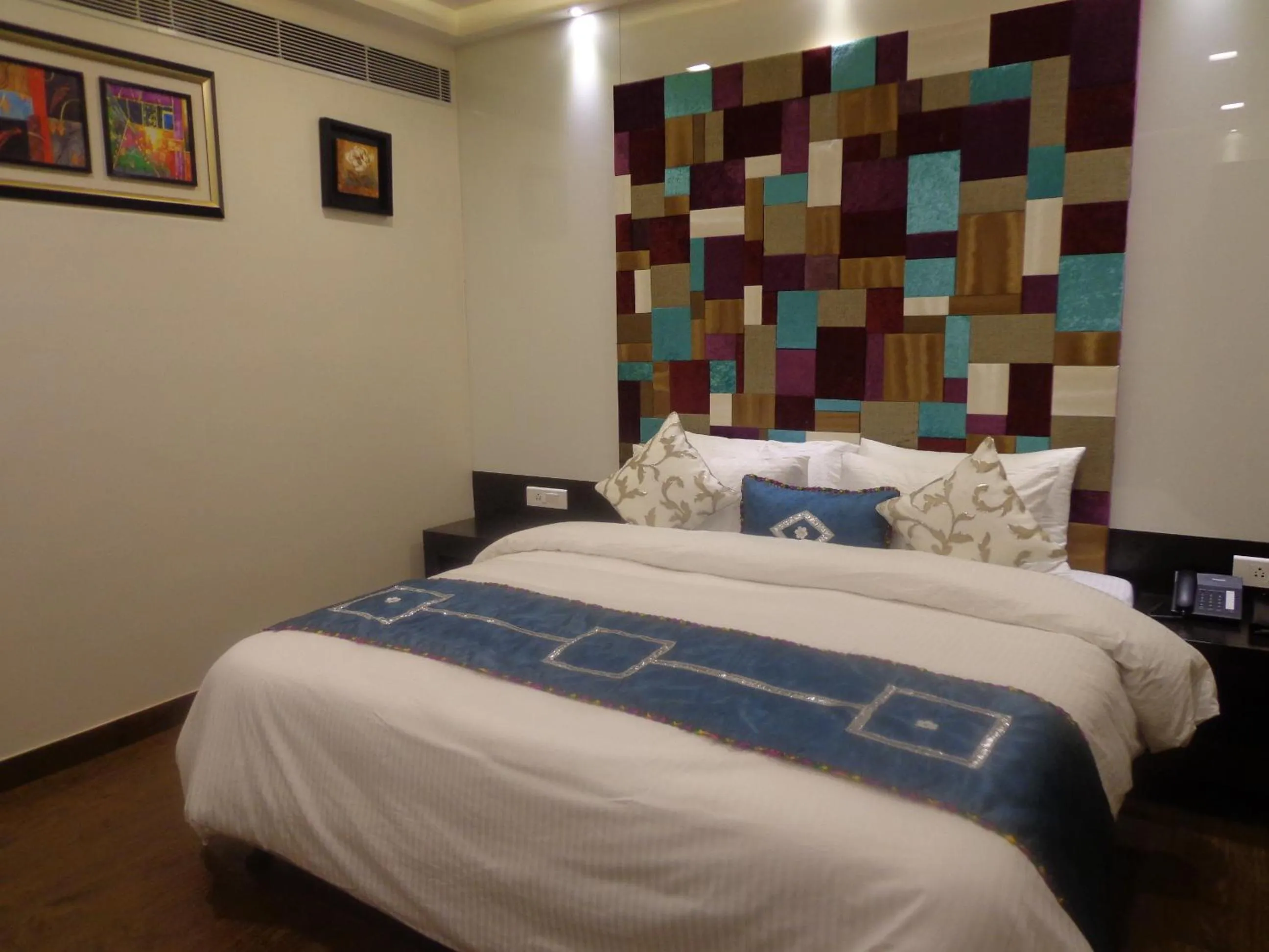 Bedroom, Bed in Hotel Taj Princess - Boutique Hotel