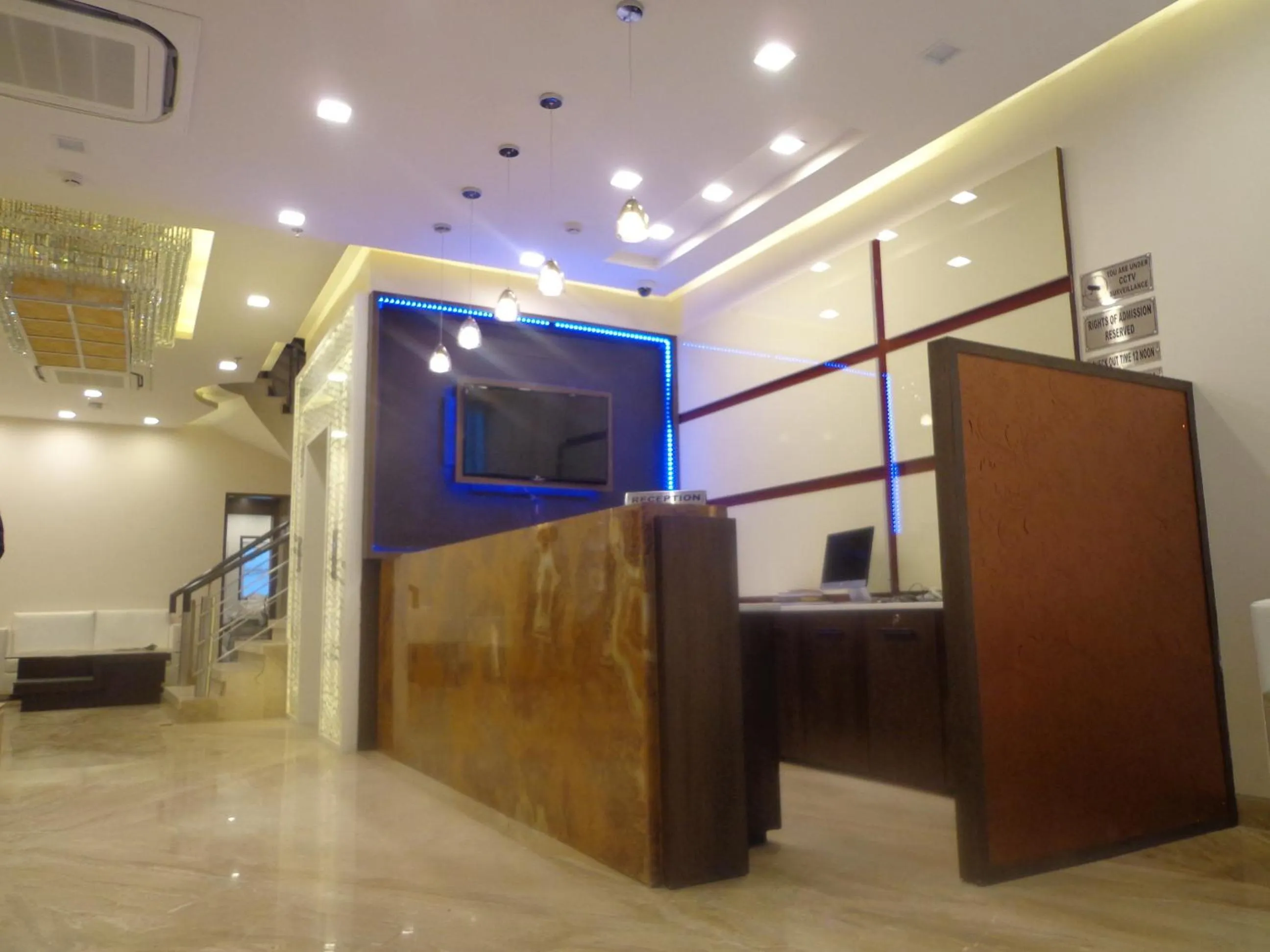 Lobby or reception in Hotel Taj Princess - Boutique Hotel