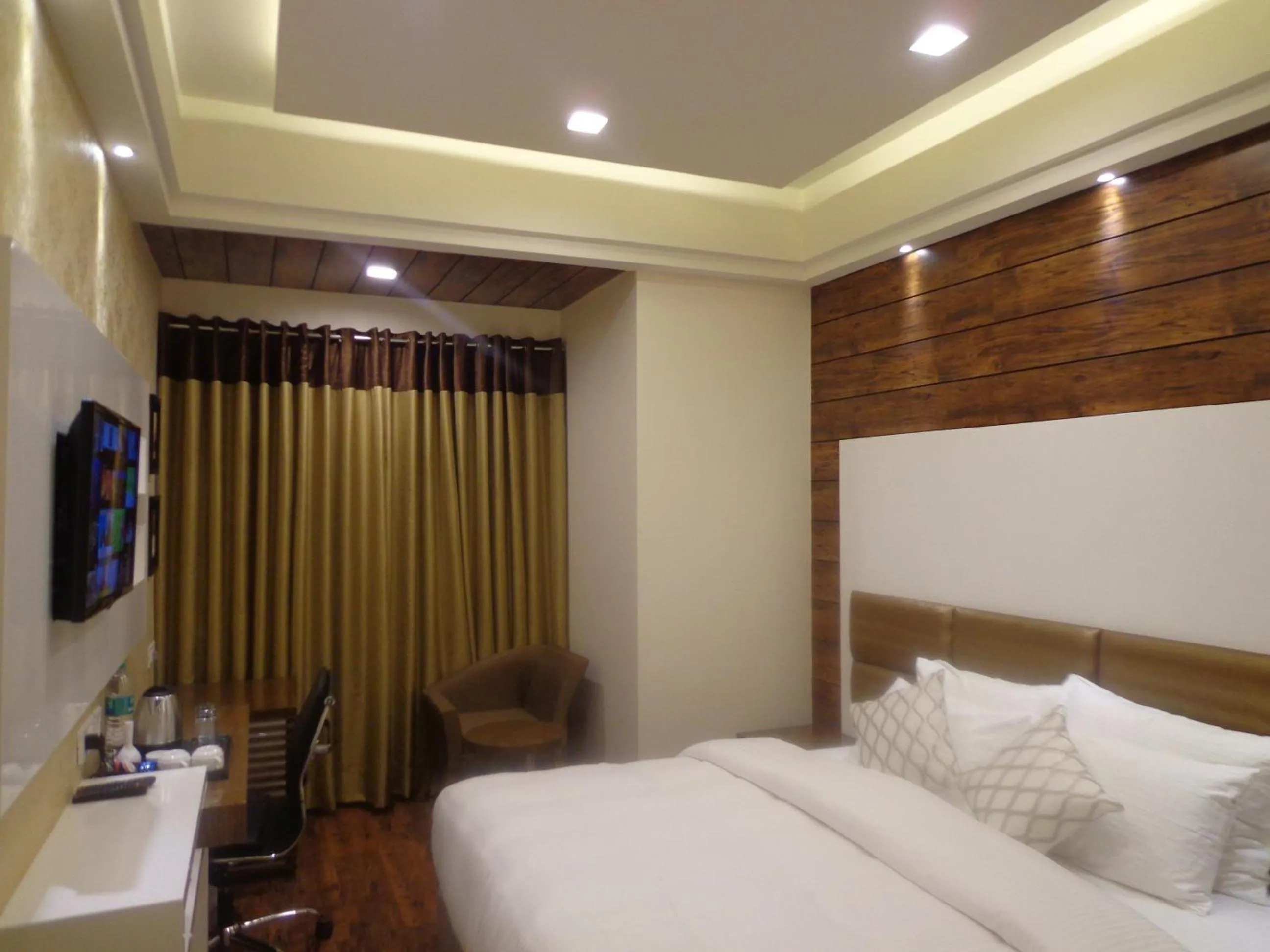 Bed in Hotel Taj Princess - Boutique Hotel