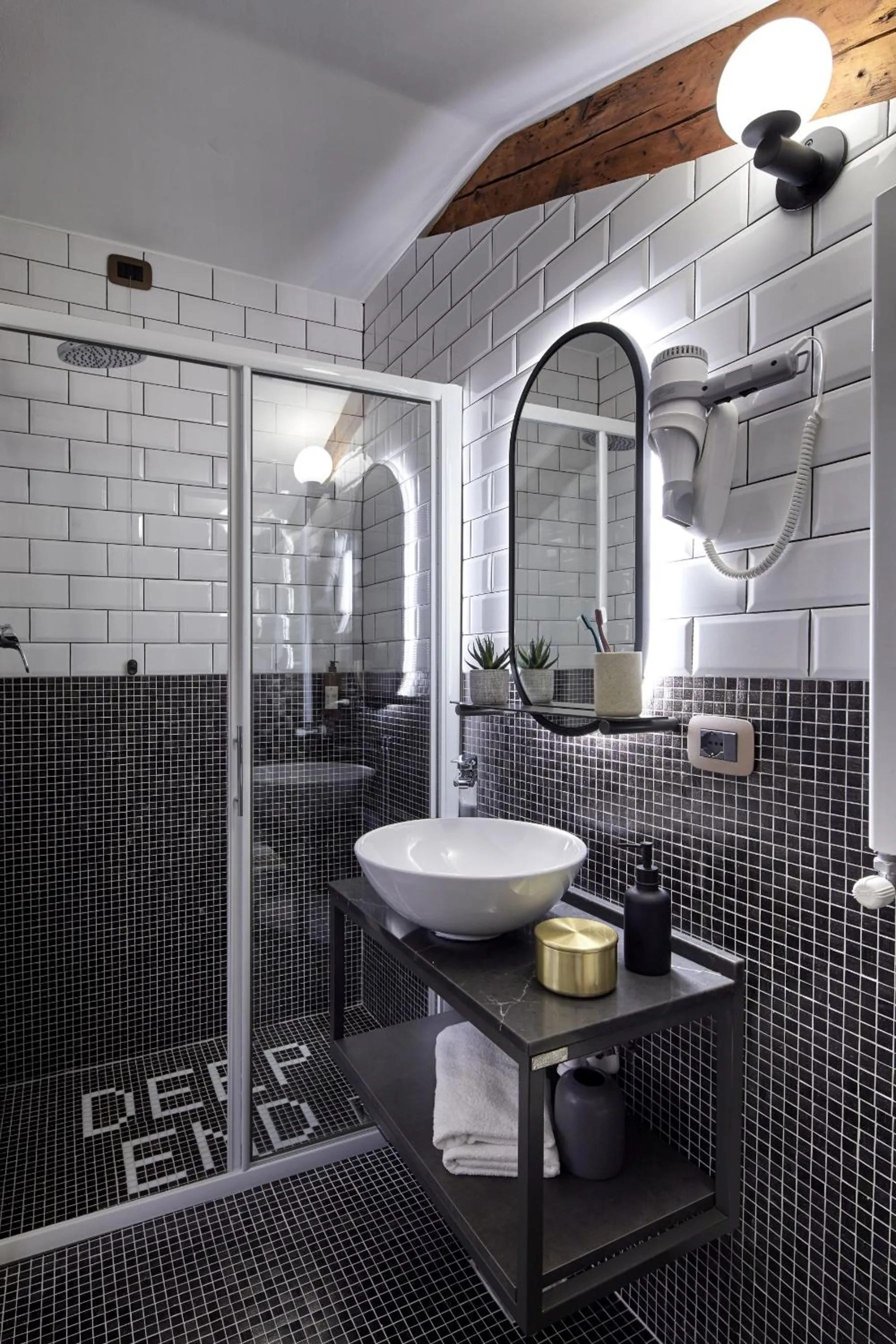 Bathroom in UNAHOTELS Ala Venezia-Adults 16
