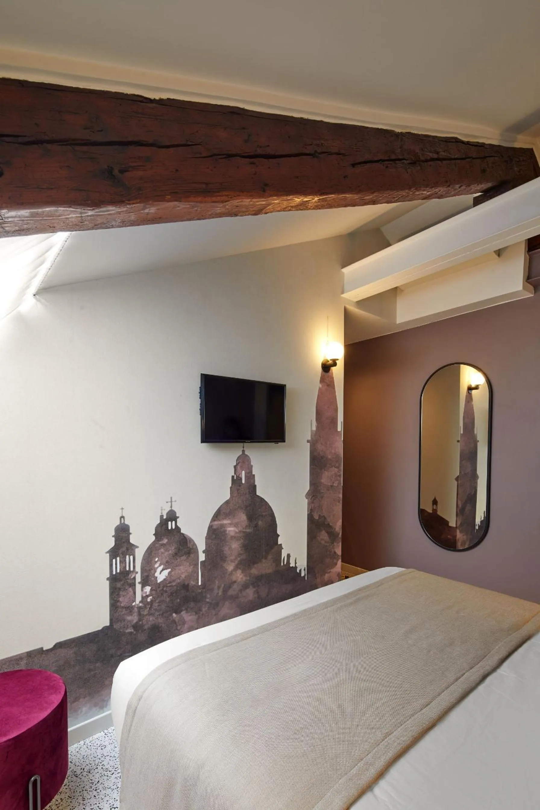 Bed in UNAHOTELS Ala Venezia-Adults 16