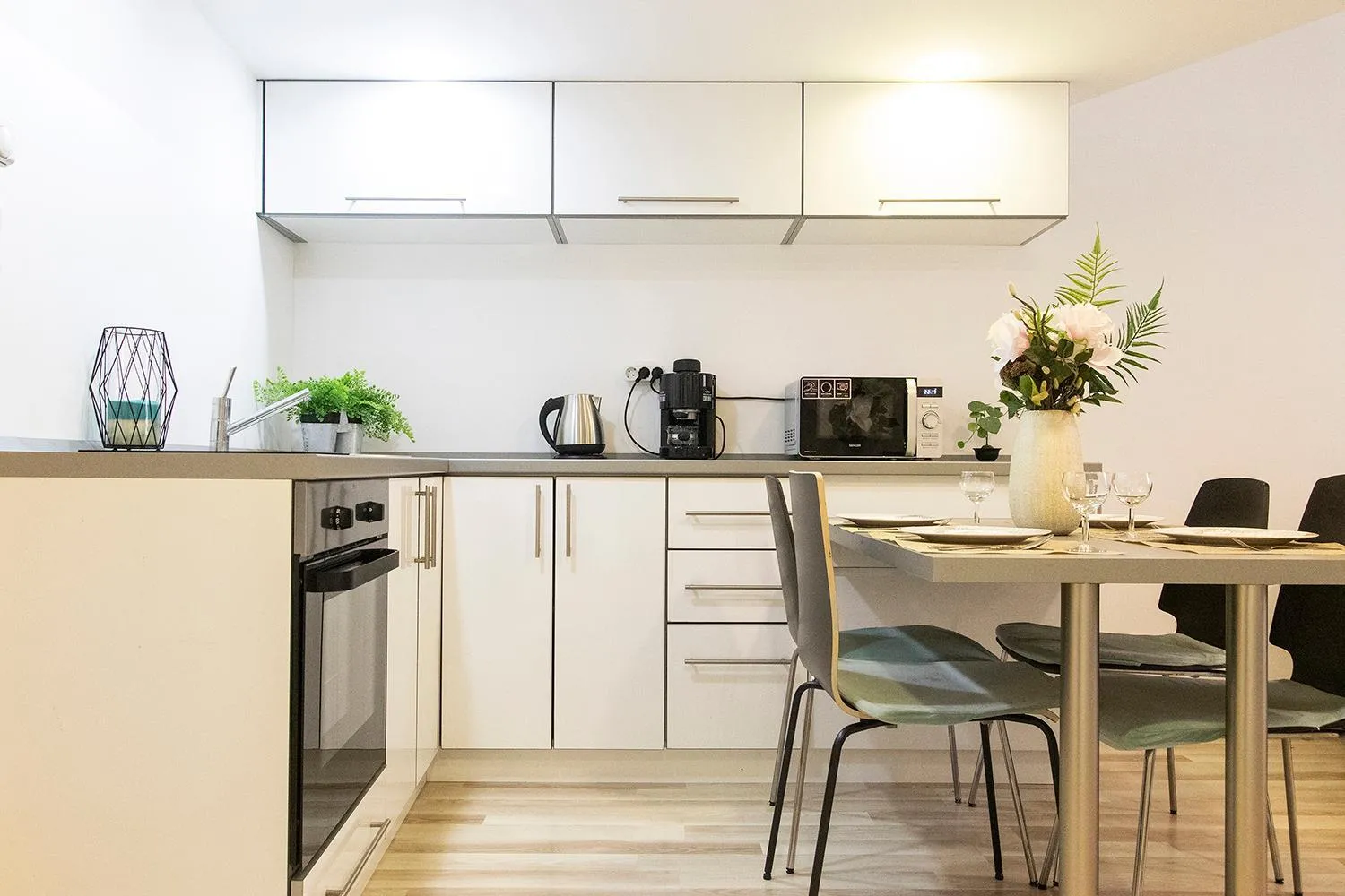 Kitchen or kitchenette in Real Apartments Semmelweis II