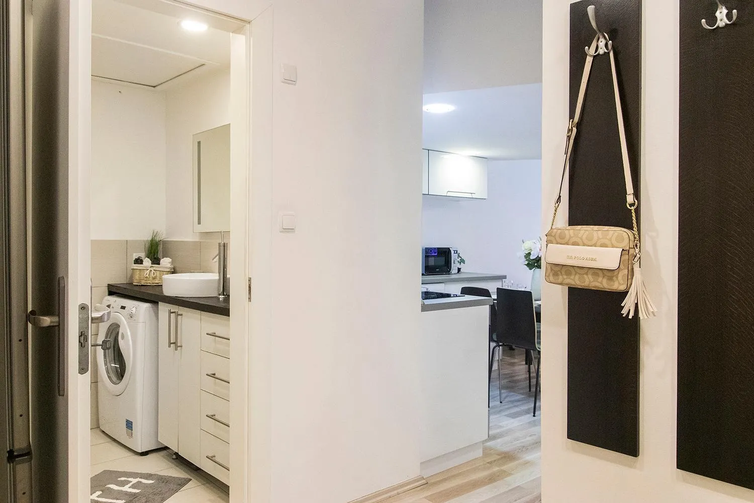 Communal kitchen in Real Apartments Semmelweis II