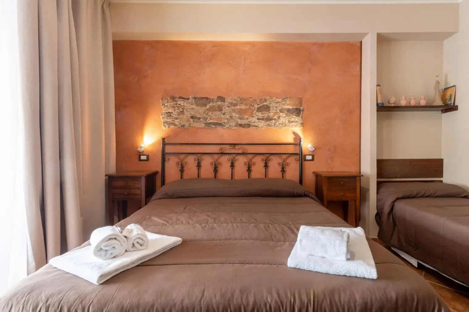 Bed in Sikania Suite