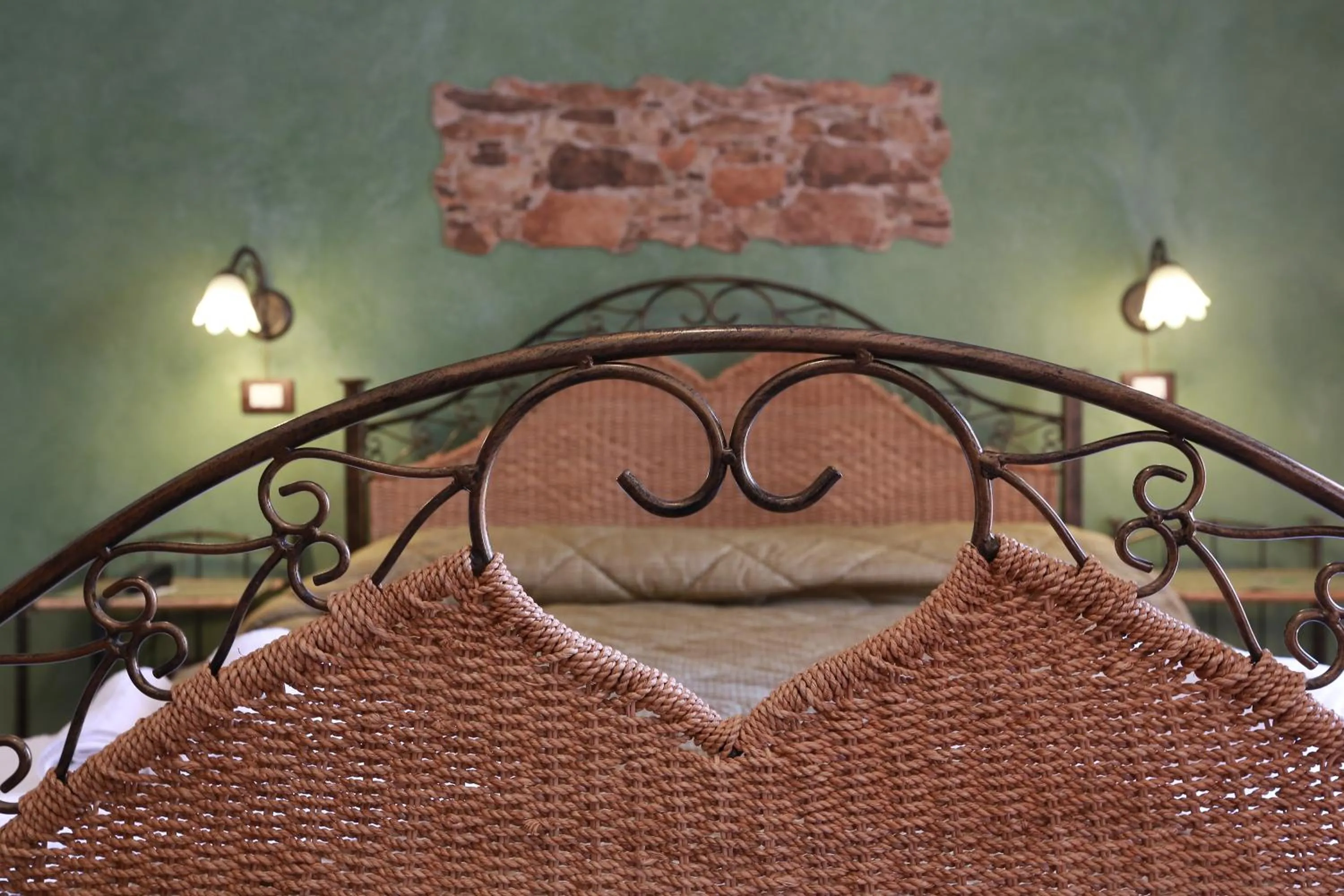 Bed in Sikania Suite