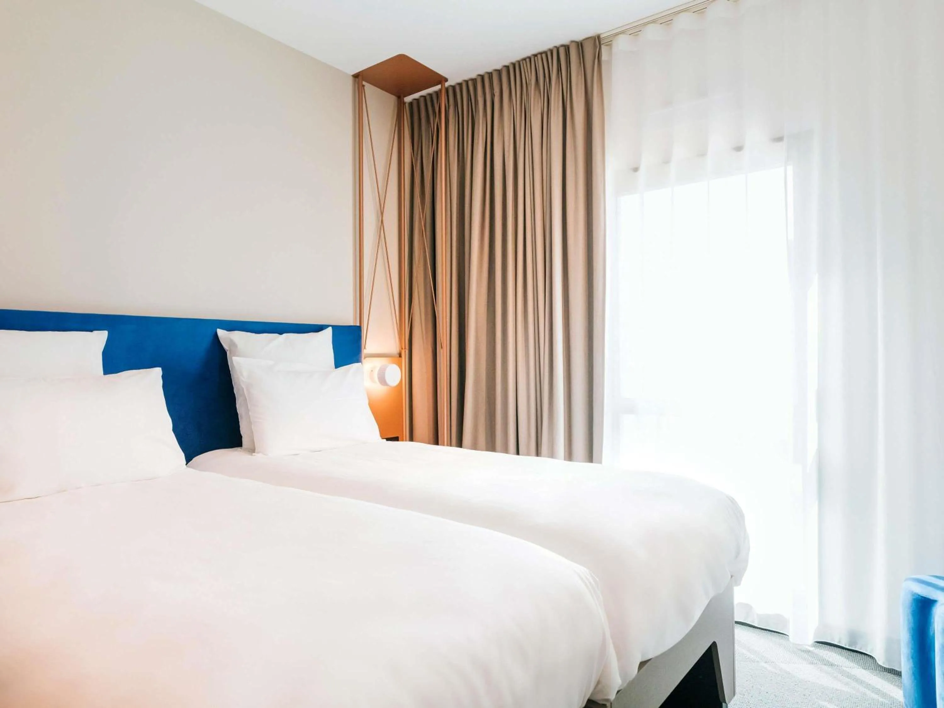 Bedroom, Bed in Mercure Brest Centre Port