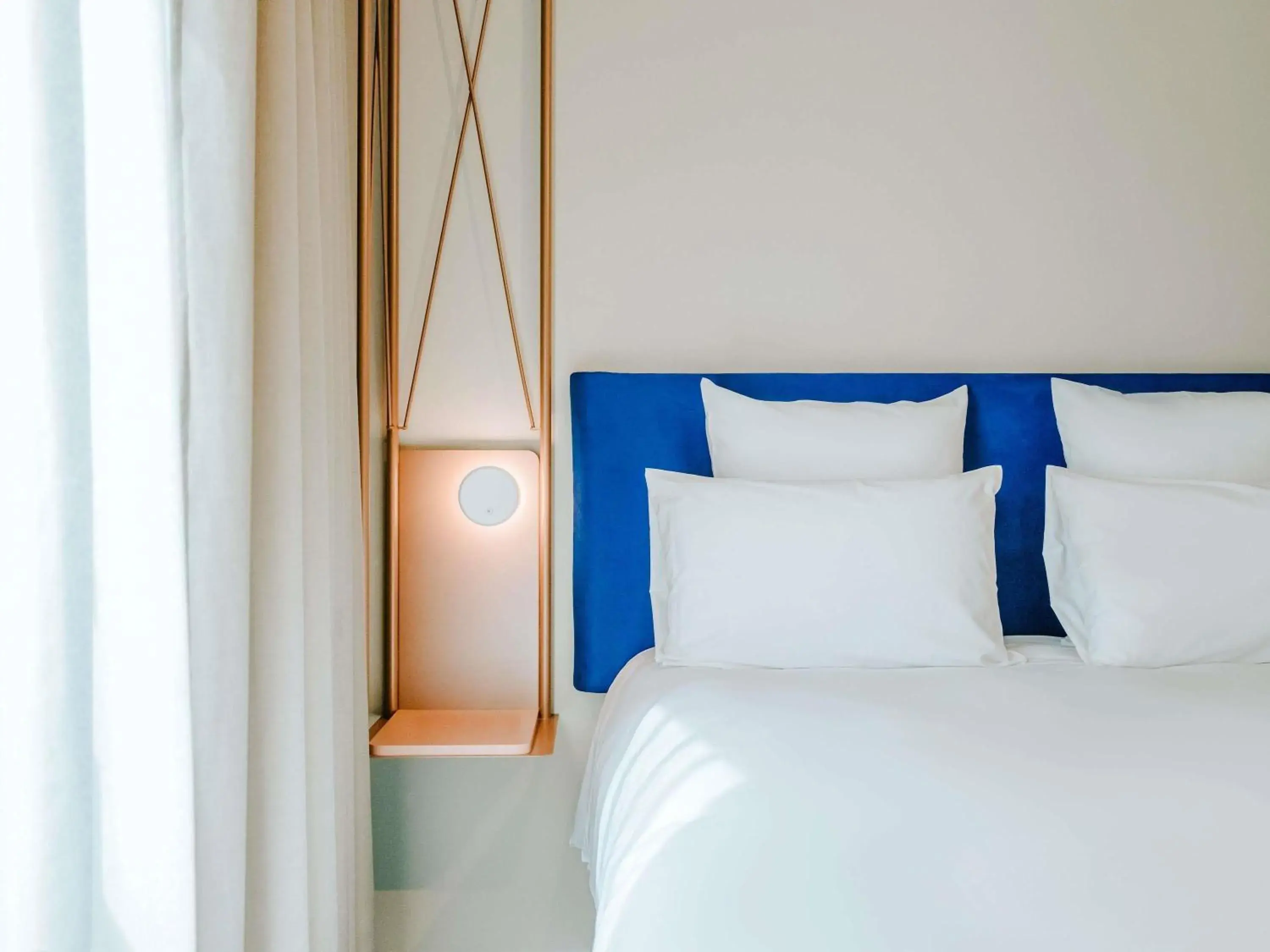 Bedroom, Bed in Mercure Brest Centre Port Bedroom, Bed in Mercure Brest Centre Port