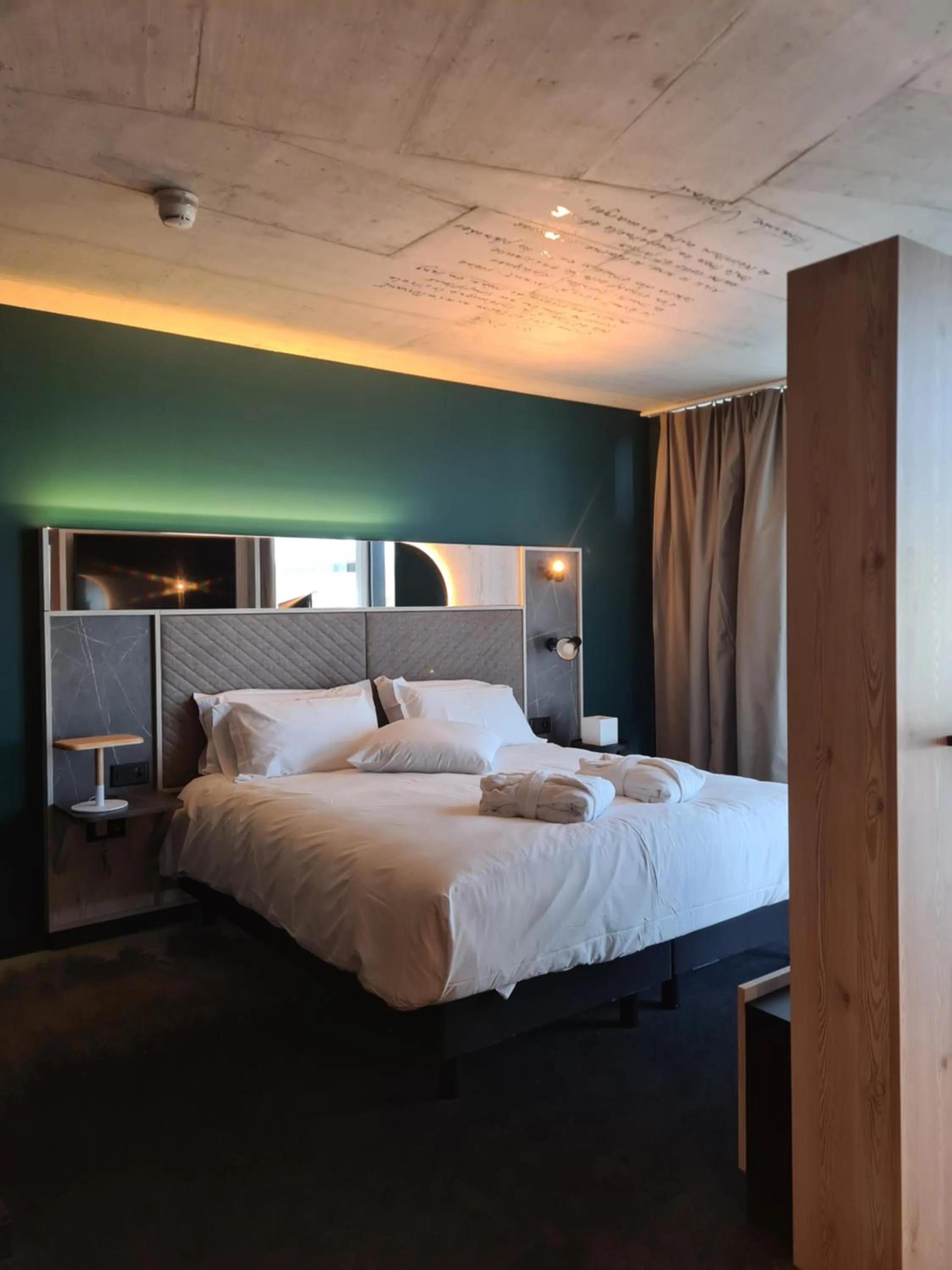 Bed in Mercure Hotel Delémont