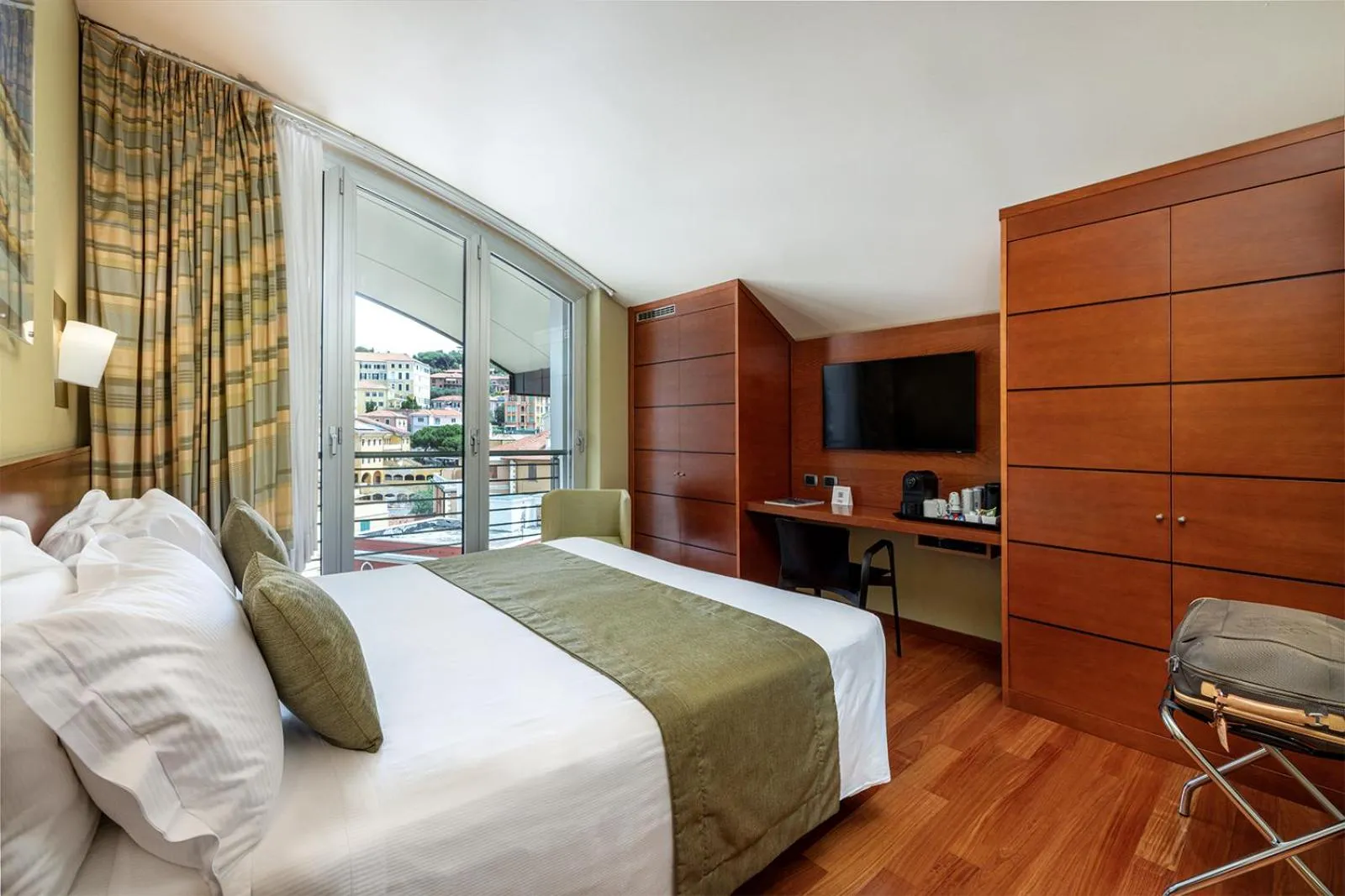 Executive Double or Twin Room in B&B HOTEL Imperia Rossini al Teatro