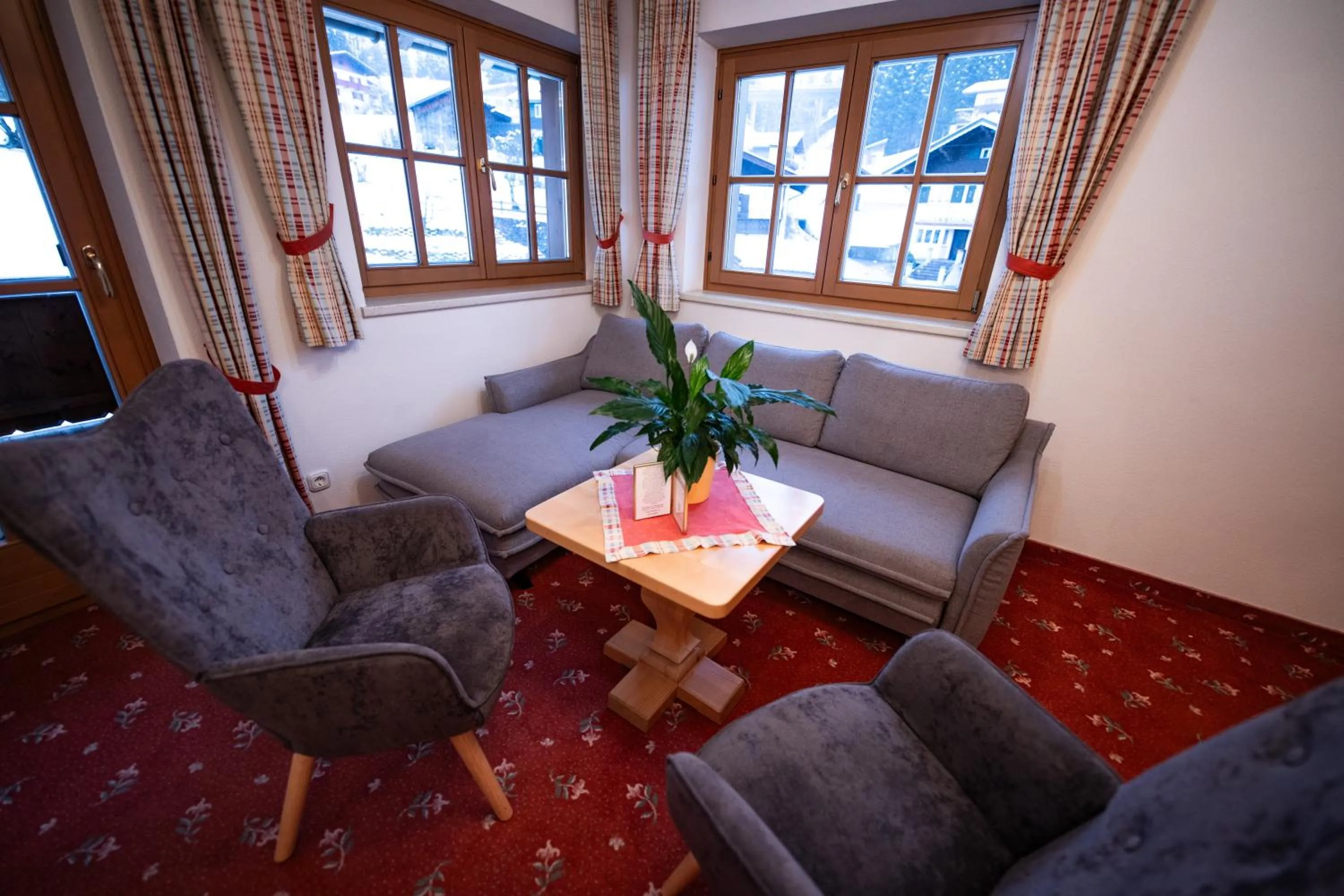 Living room in Zimmer & Ferienwohnungen Dandler