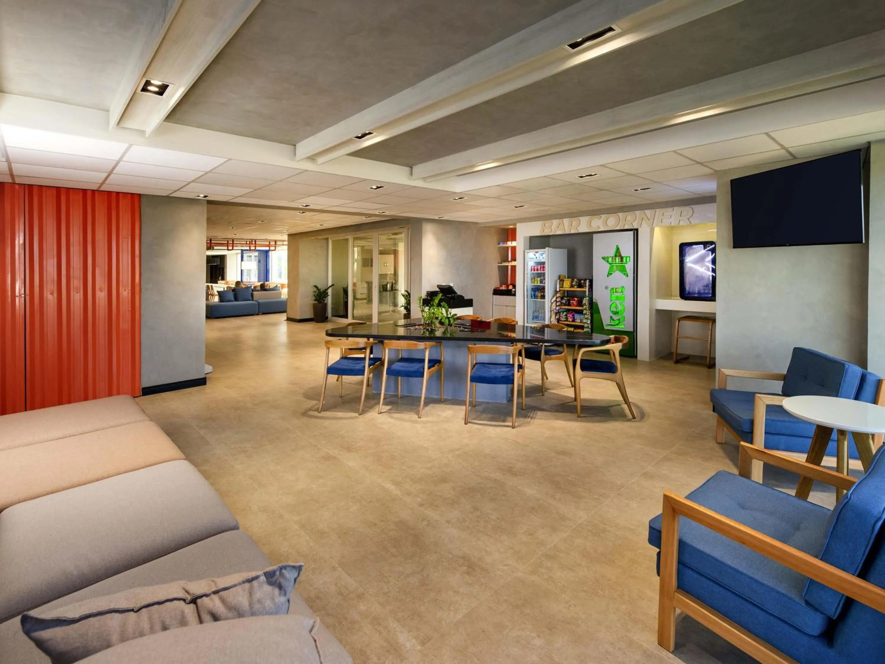 Lounge or bar in ibis budget Recife Jaboatão