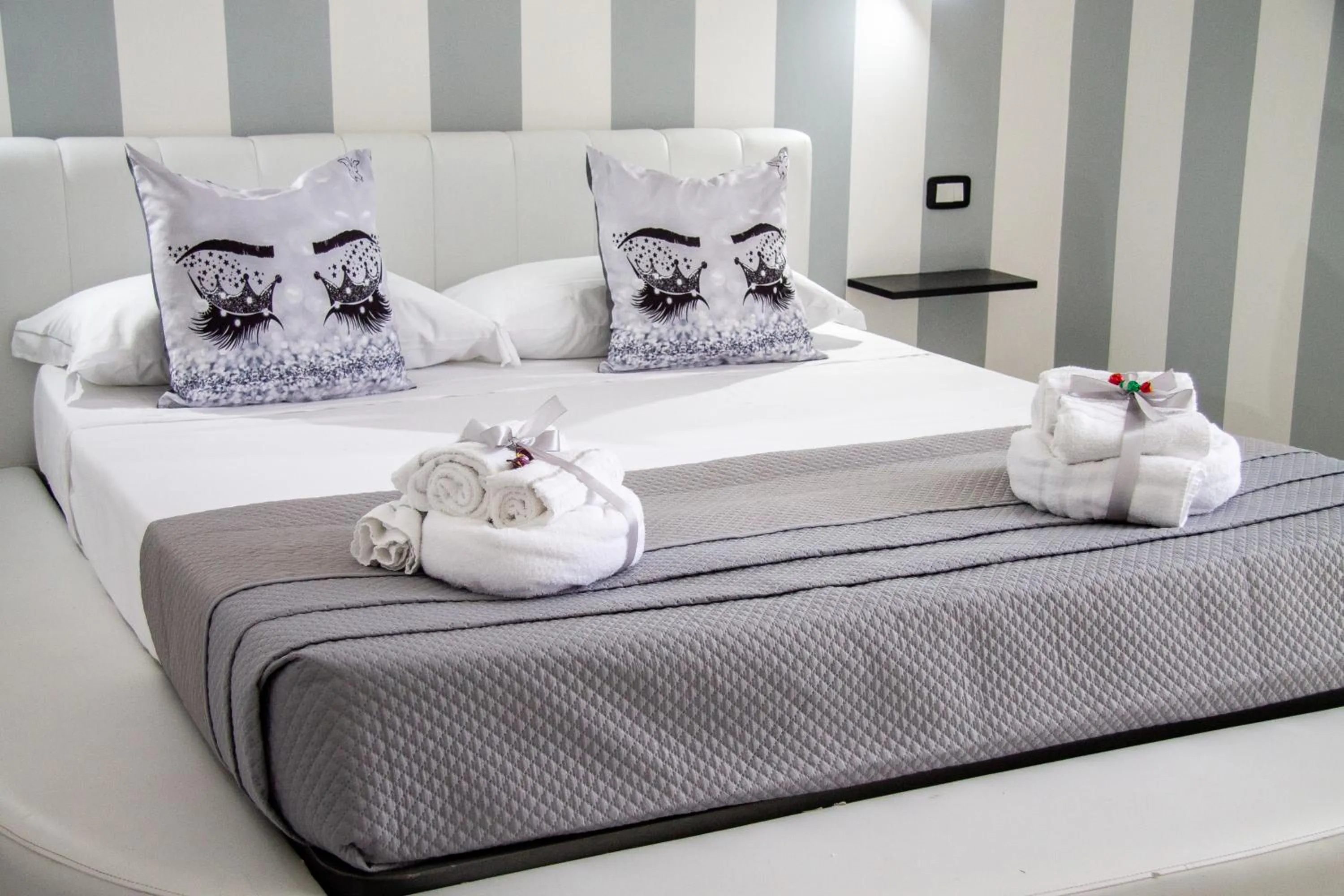 Bed in Pisacane Family