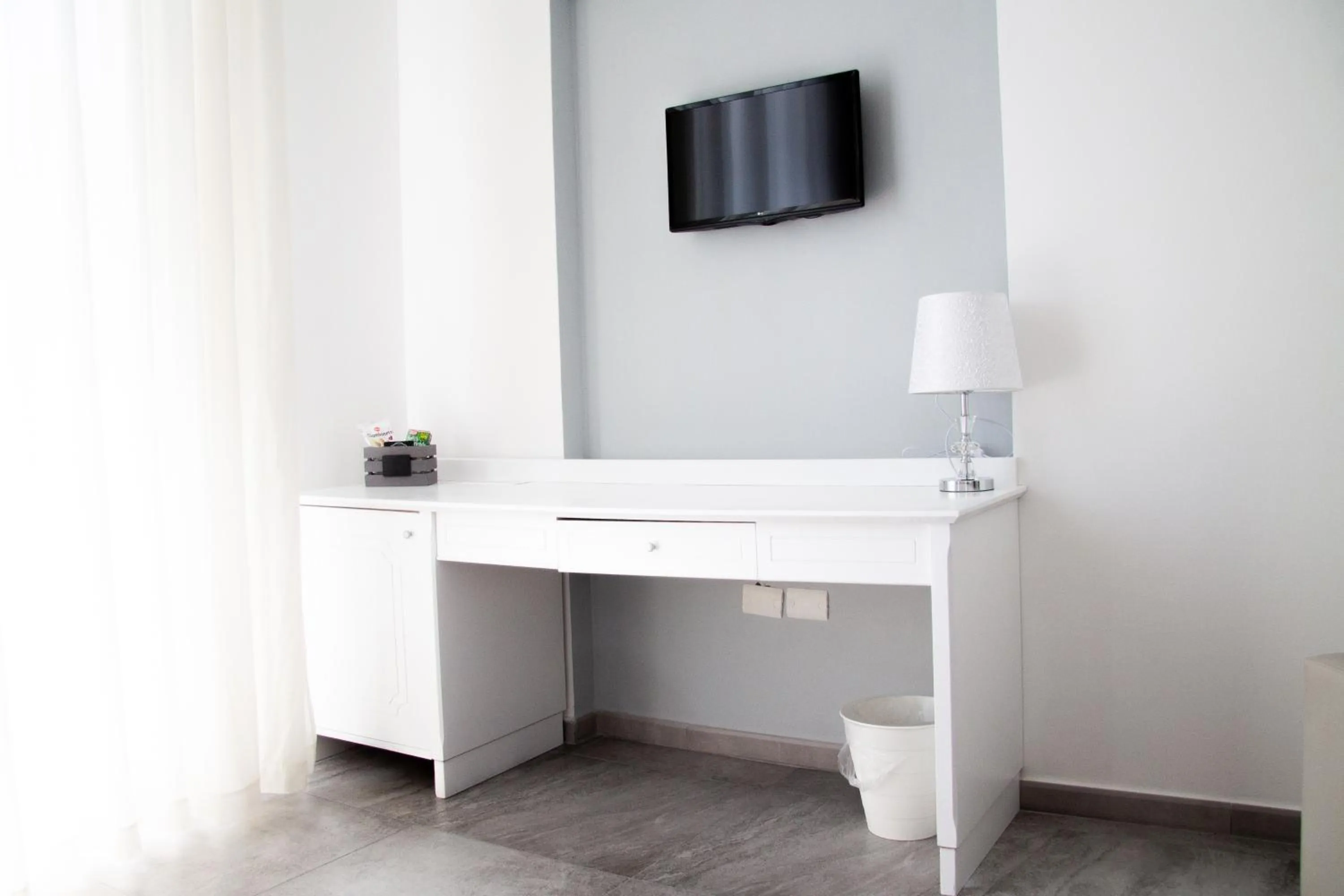 TV and multimedia in Pisacane Family