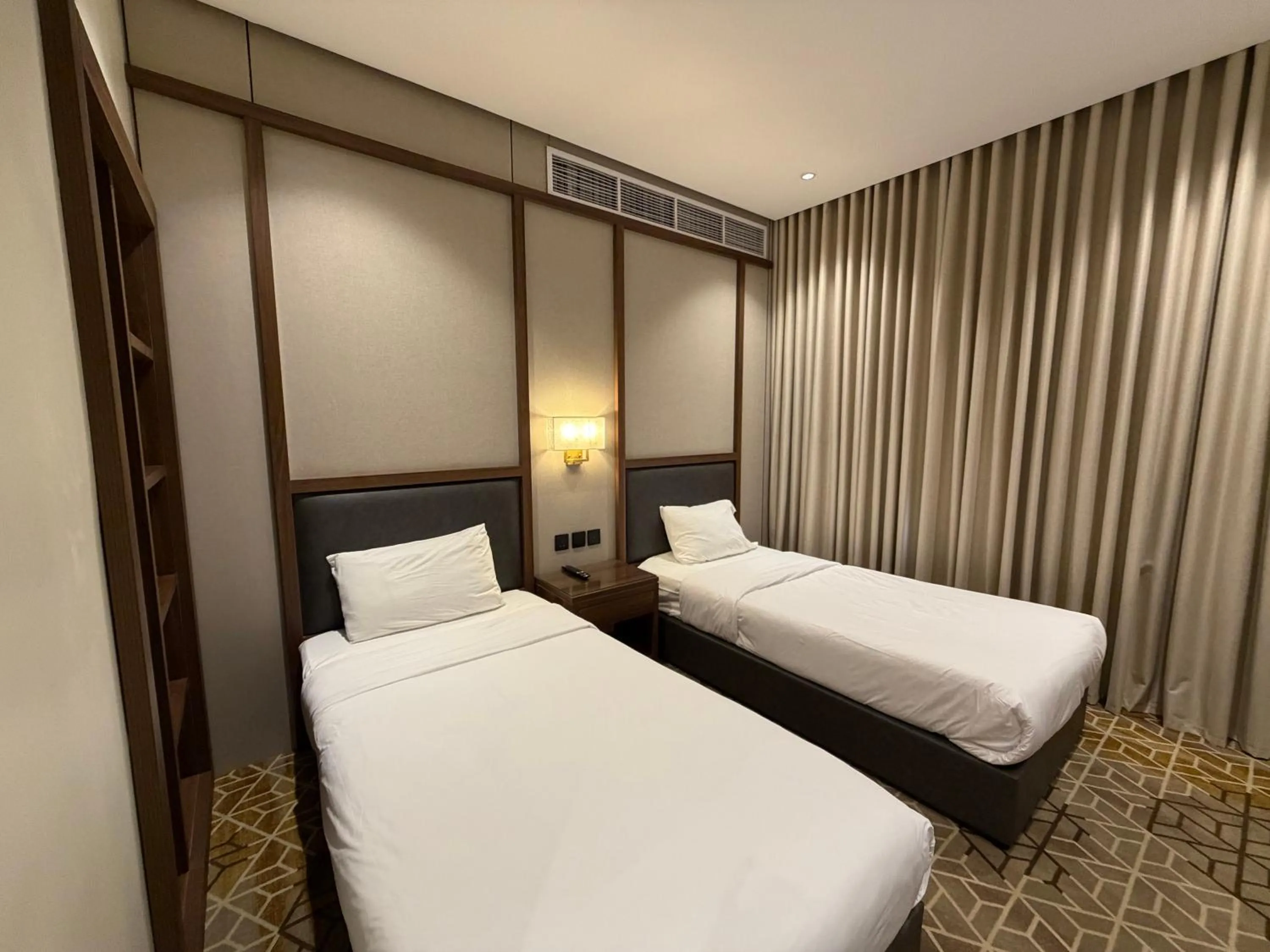 Bedroom, Bed in Quiet Dreams - Serviced Apartments King abdul Aziz Street Branch