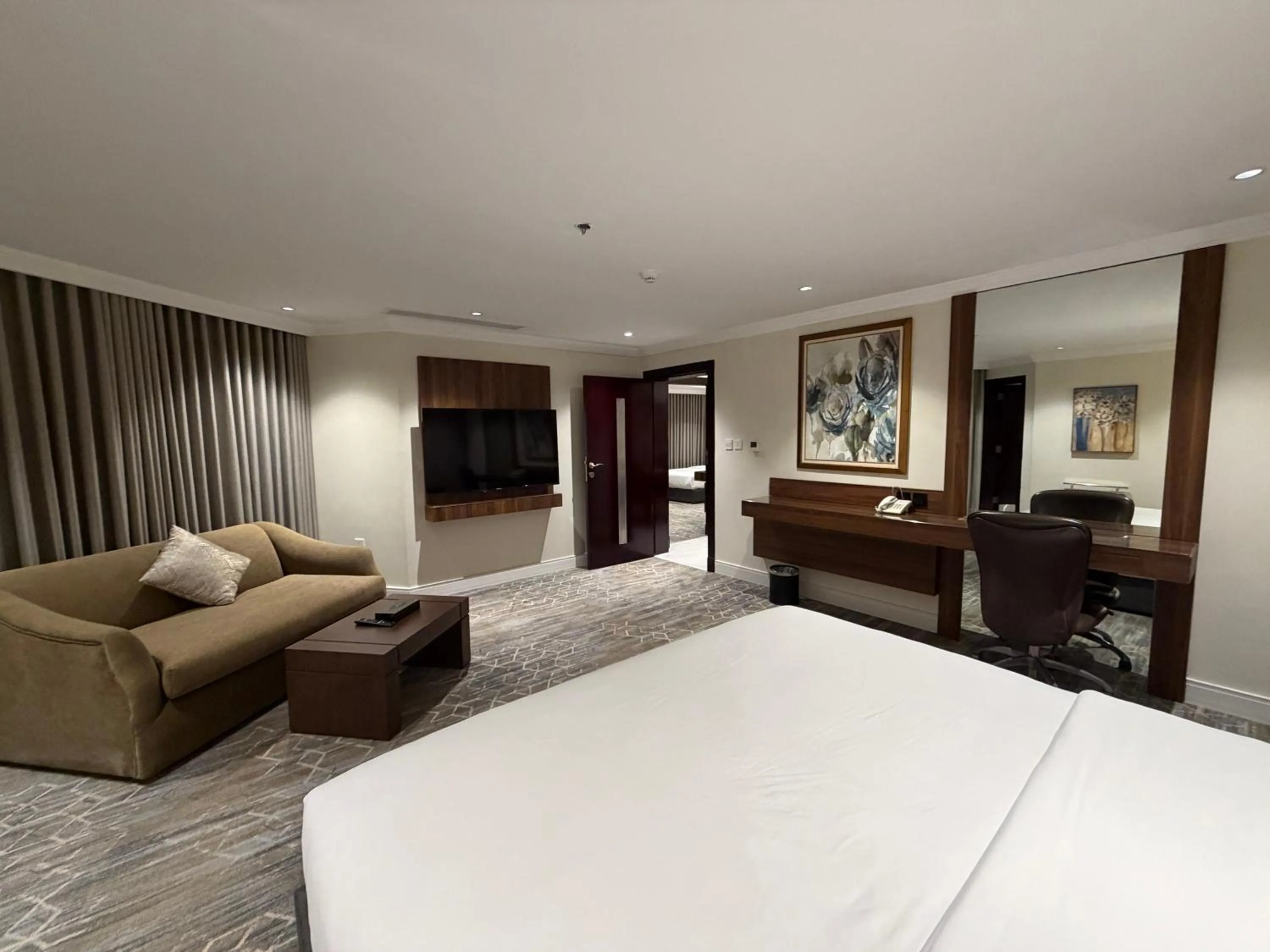 Bed in Quiet Dreams - Serviced Apartments King abdul Aziz Street Branch