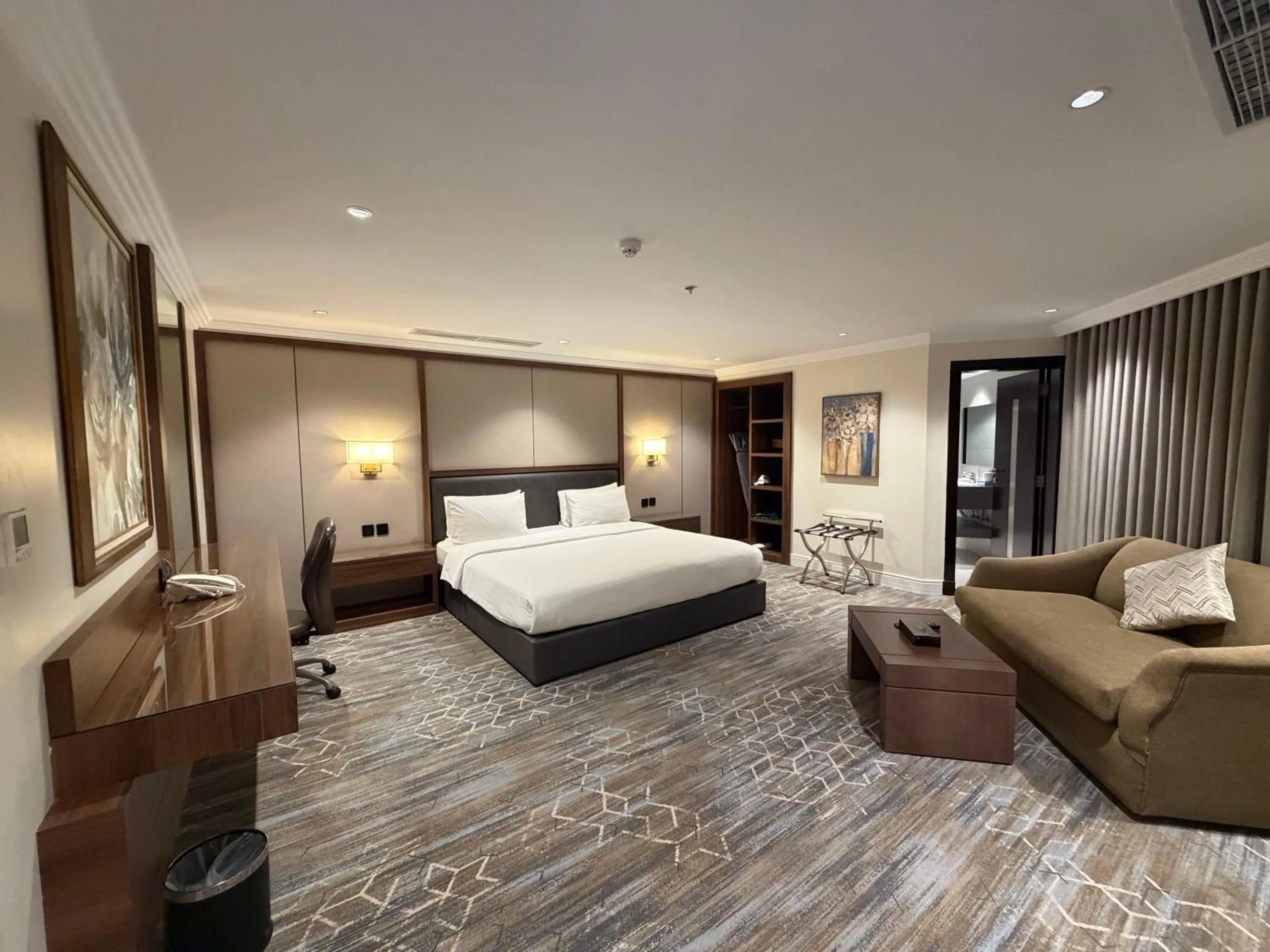 Bed in Quiet Dreams - Serviced Apartments King abdul Aziz Street Branch