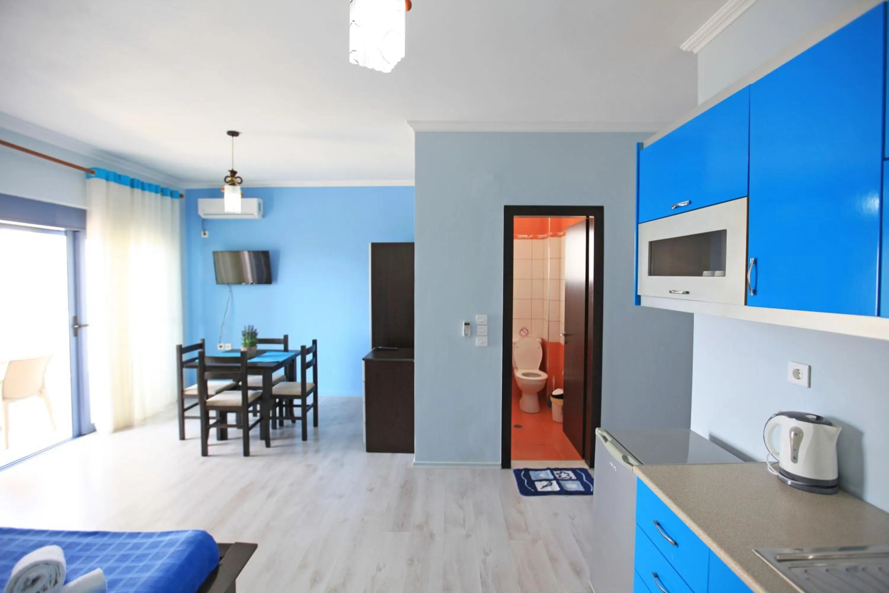 Dining area in Keos Hotel