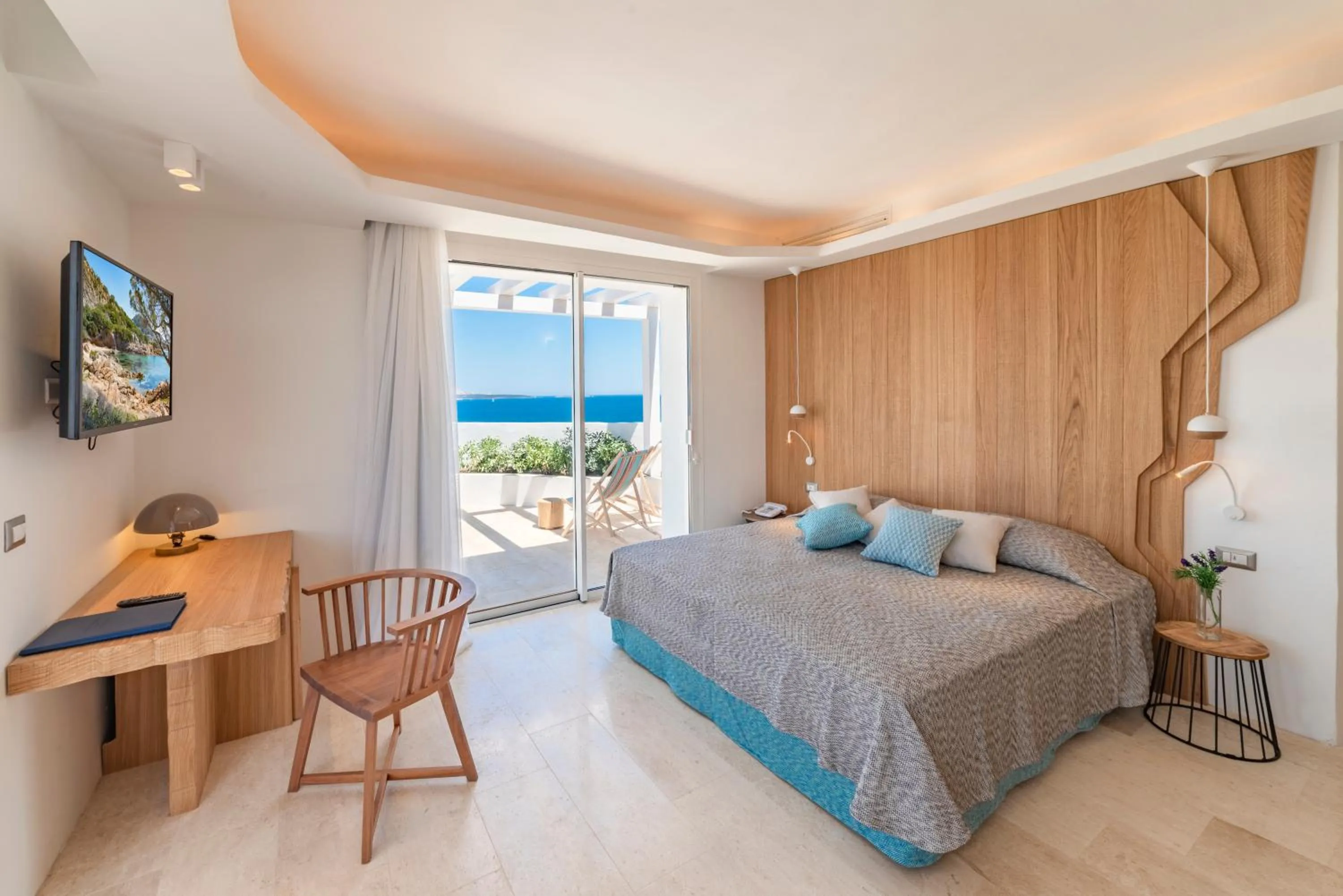 Bed in Hotel Grand Relais Dei Nuraghi