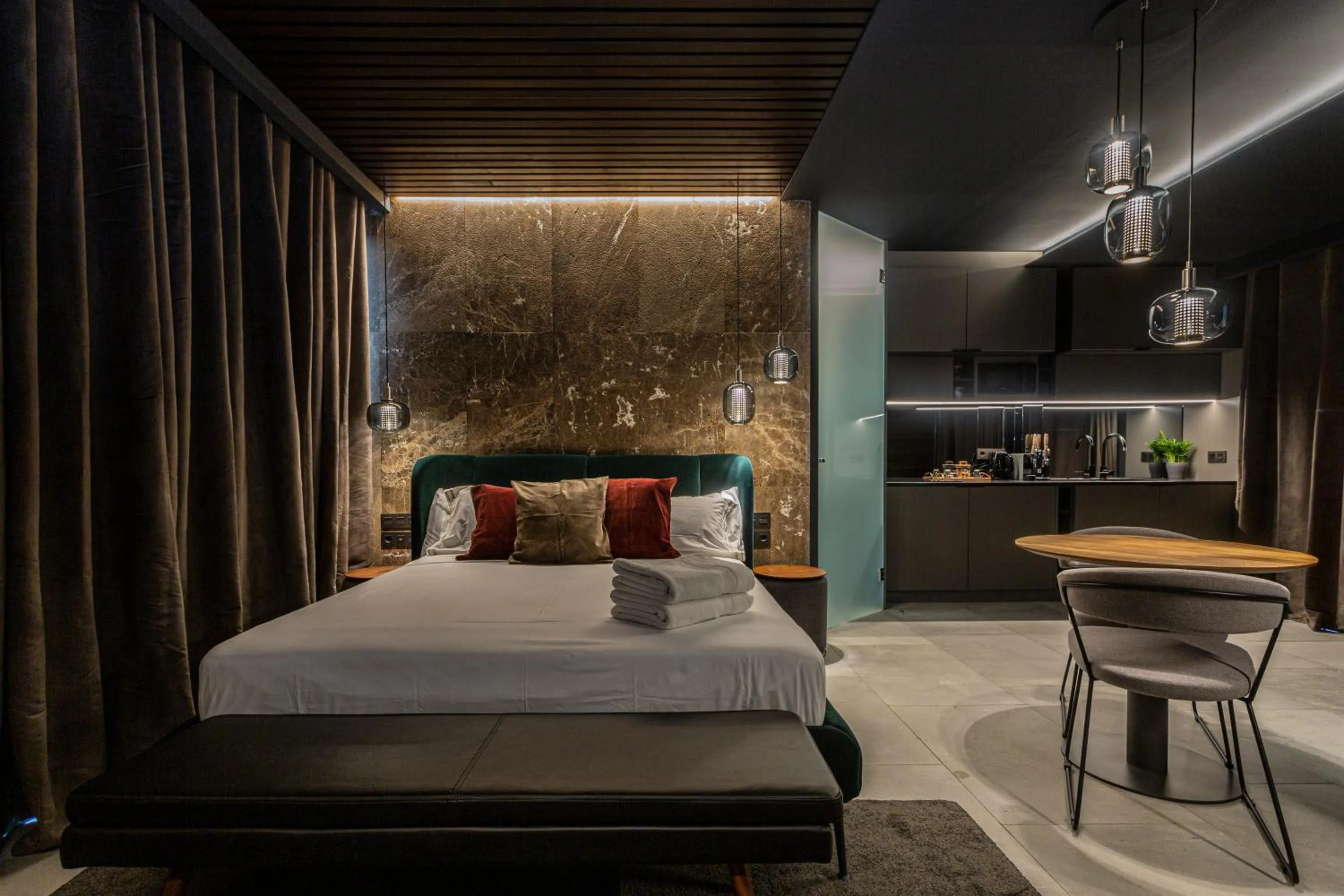 Photo of the whole room, Bed in Apartaestudios Evolution Luxury