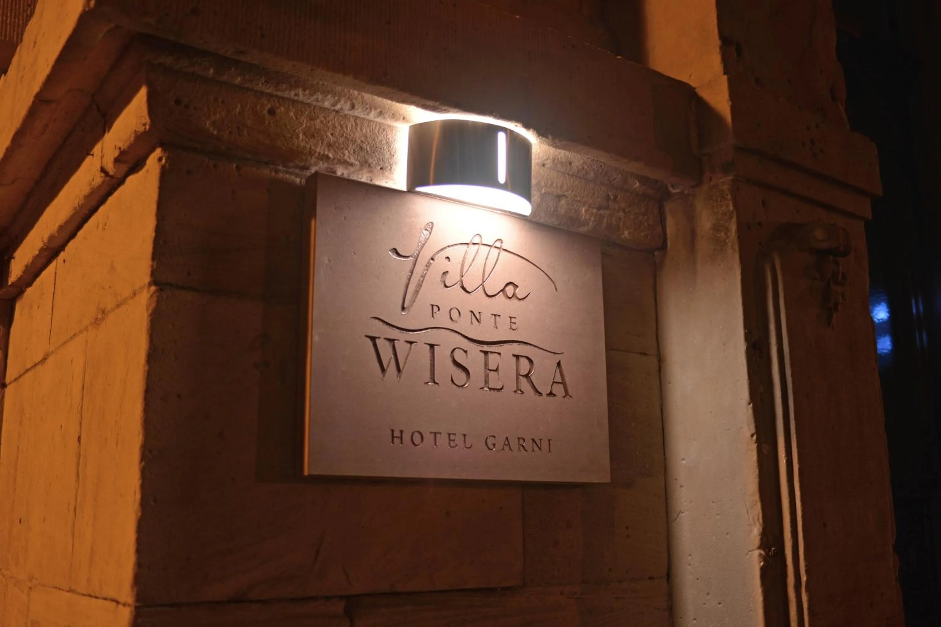 Night in Hotel Villa Ponte Wisera