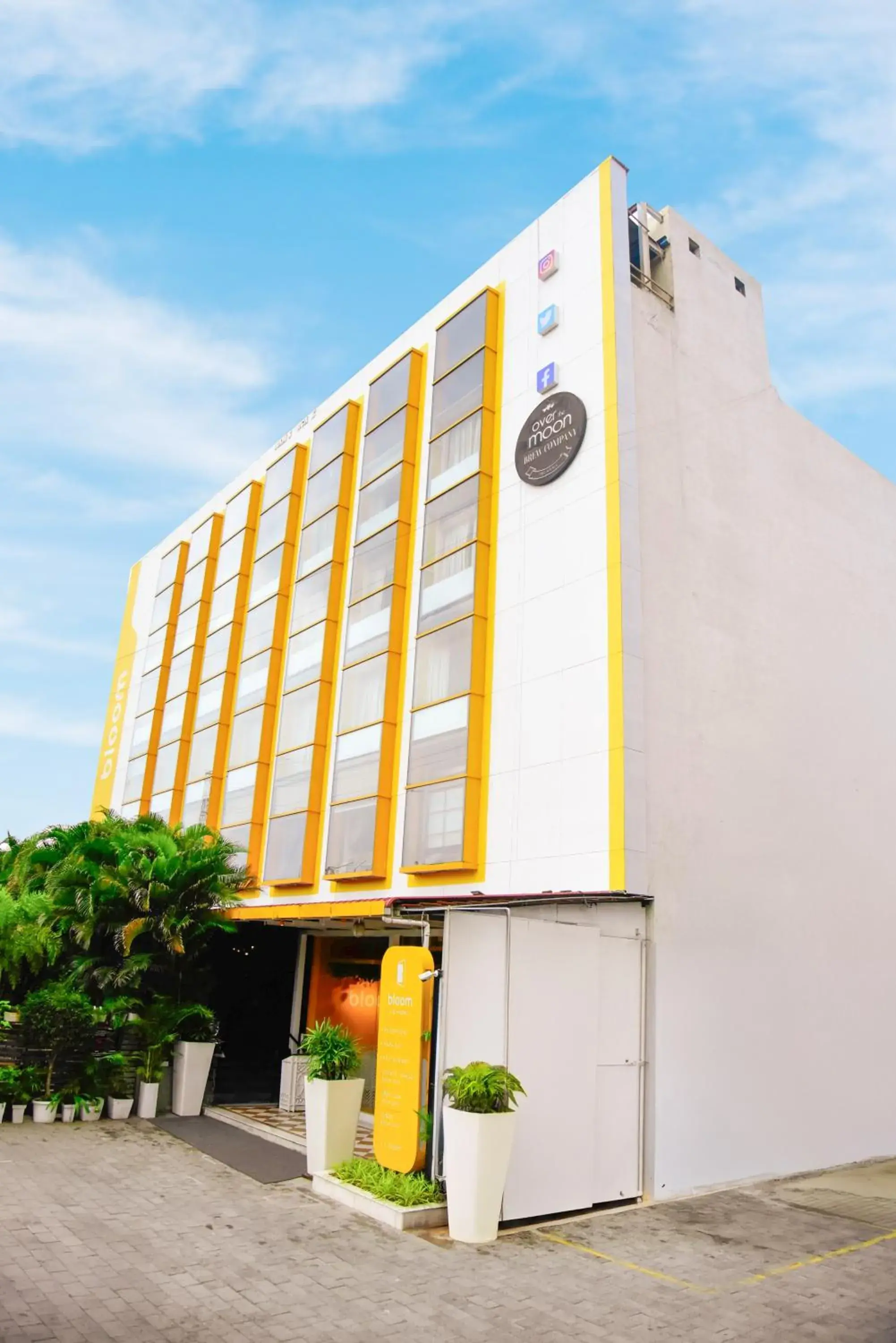 Property building in Bloom Hotel - Gachibowli Property building in Bloom Hotel - Gachibowli