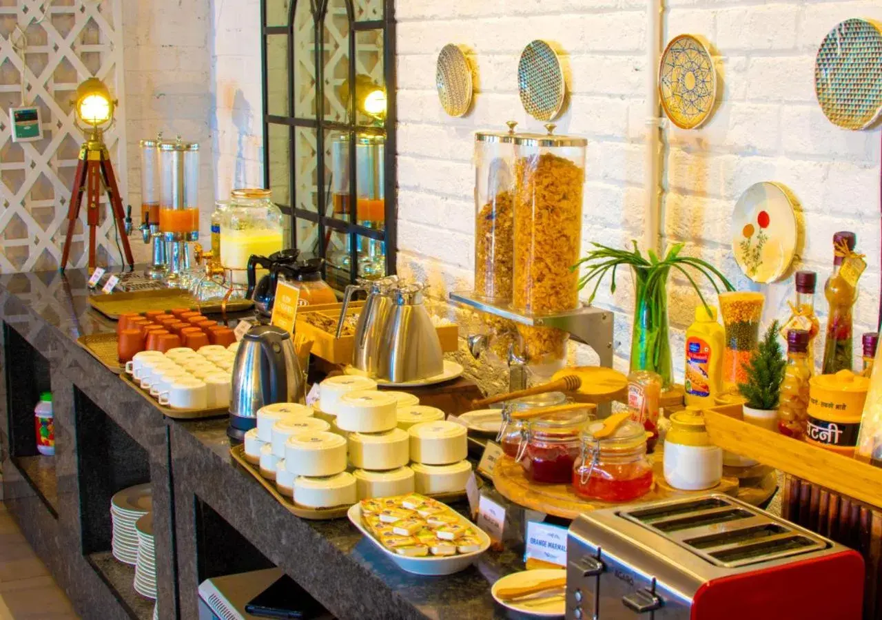 Food and drinks in Bloom Hotel - Gachibowli Food and drinks in Bloom Hotel - Gachibowli