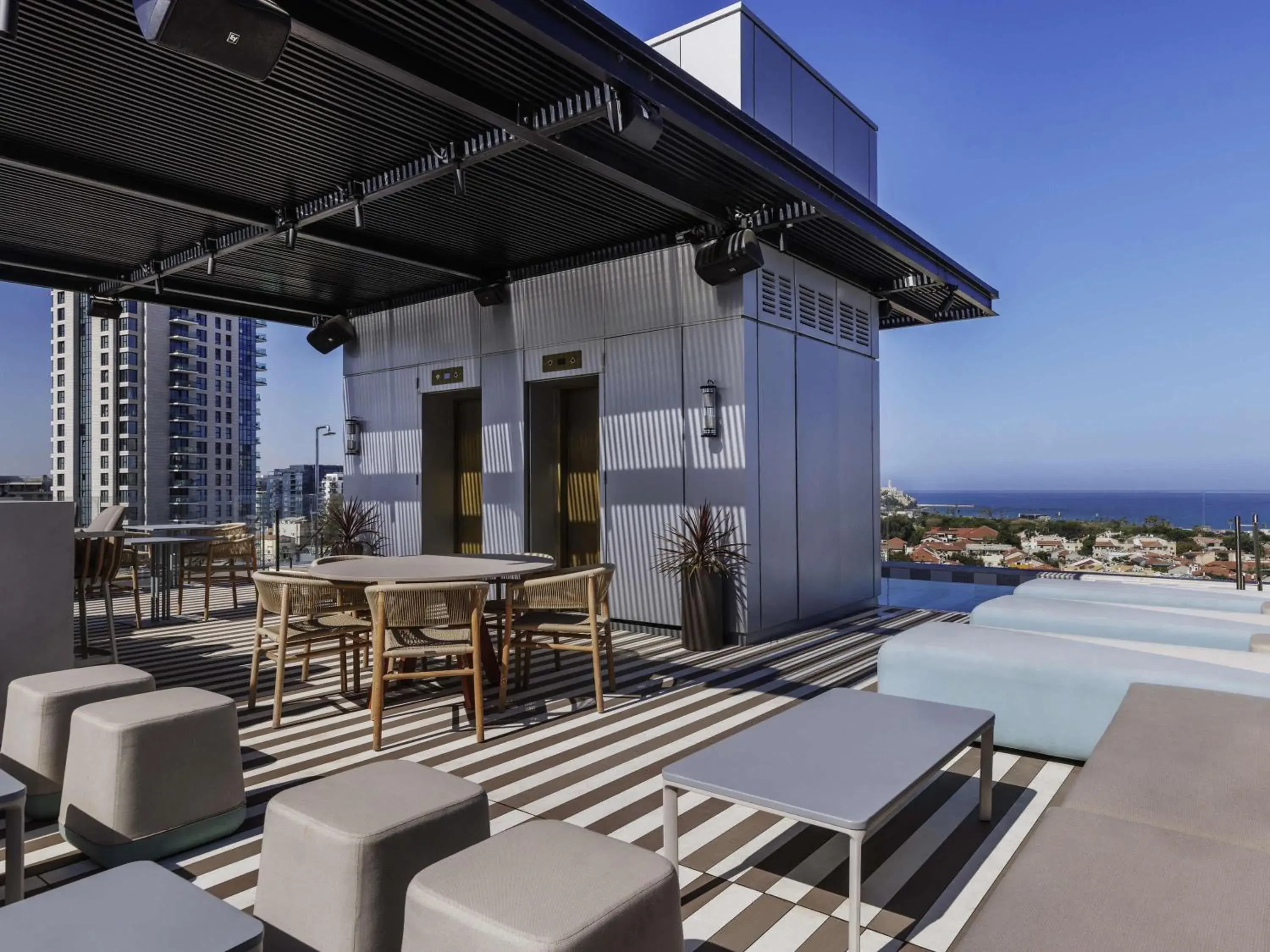 Lounge or bar in Elkonin Tel Aviv - MGallery Hotel Collection Lounge or bar in Elkonin Tel Aviv - MGallery Hotel Collection