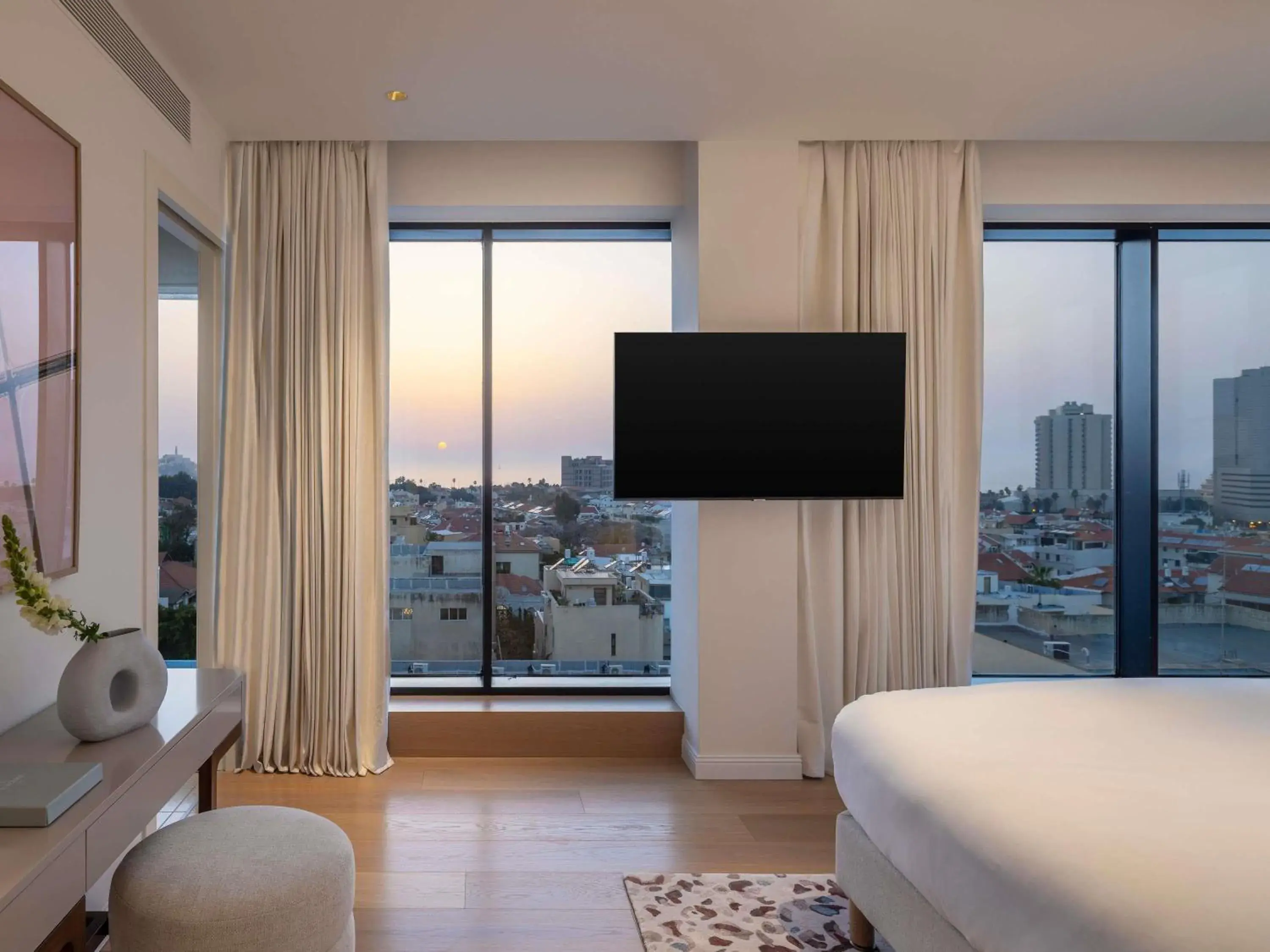 Property building, Bed in Elkonin Tel Aviv - MGallery Hotel Collection Property building, Bed in Elkonin Tel Aviv - MGallery Hotel Collection
