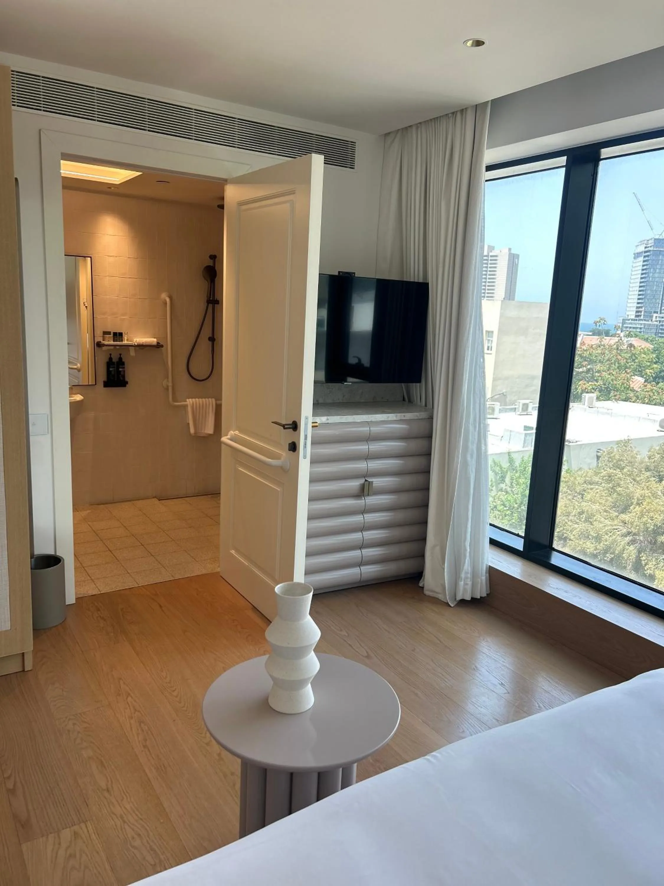 City view, Bed in Elkonin Tel Aviv - MGallery Hotel Collection
