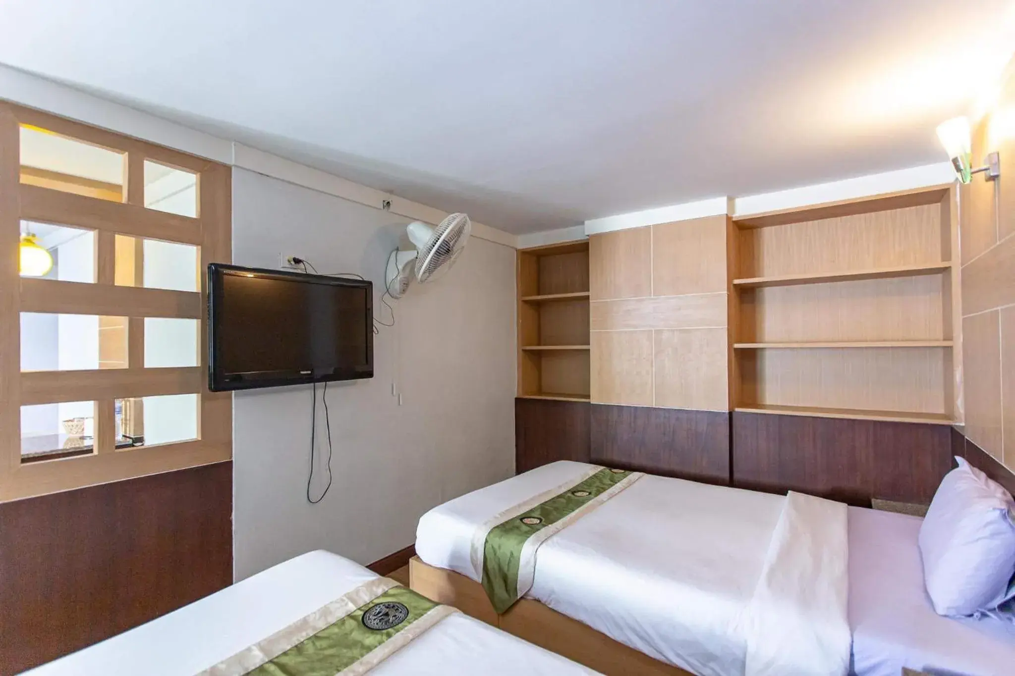 Bed in Satit Grand View Hotel Bed in Satit Grand View Hotel