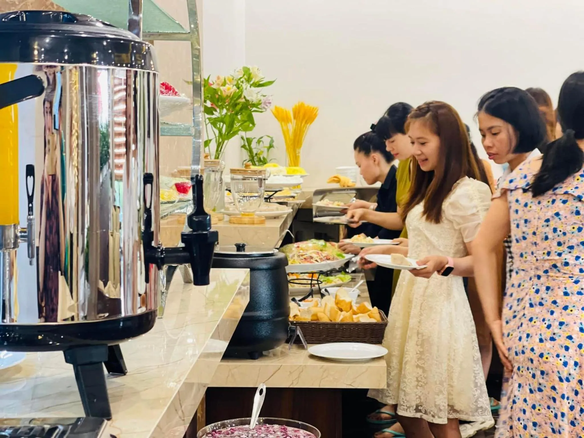 Breakfast in Ha Long Seasun Hotel